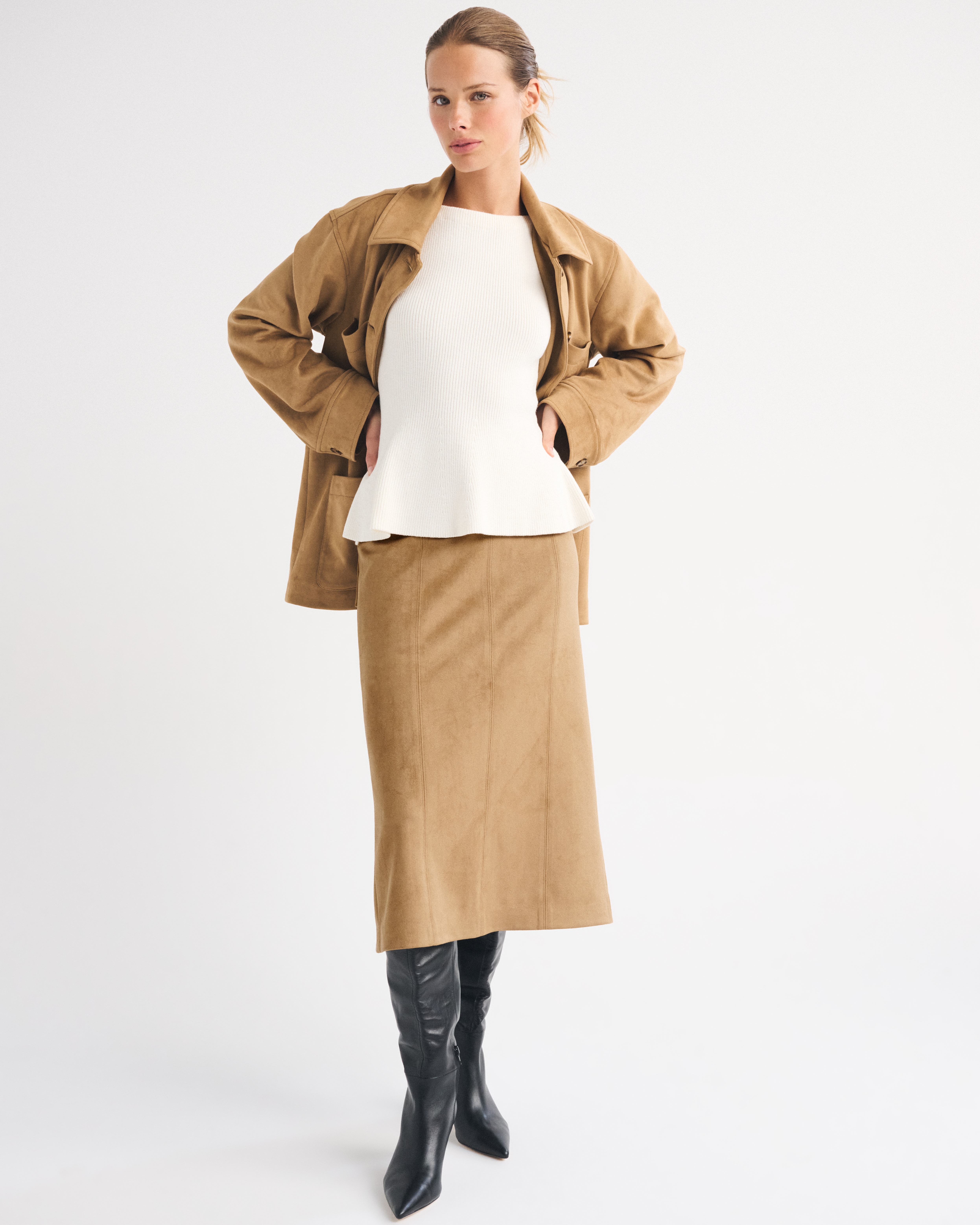 Женская юбка Abercrombie & Fitch Low Rise Vegan Suede Midi Pencil, цвет: Палевый — фото 3