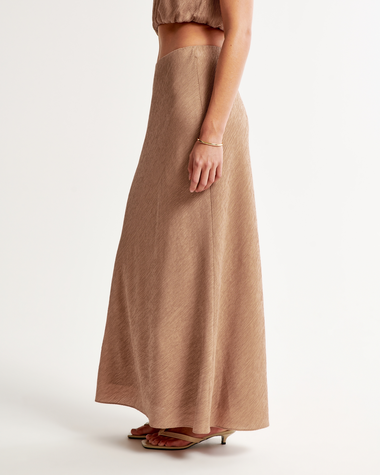 Crinkle Textured Column Maxi Skirt