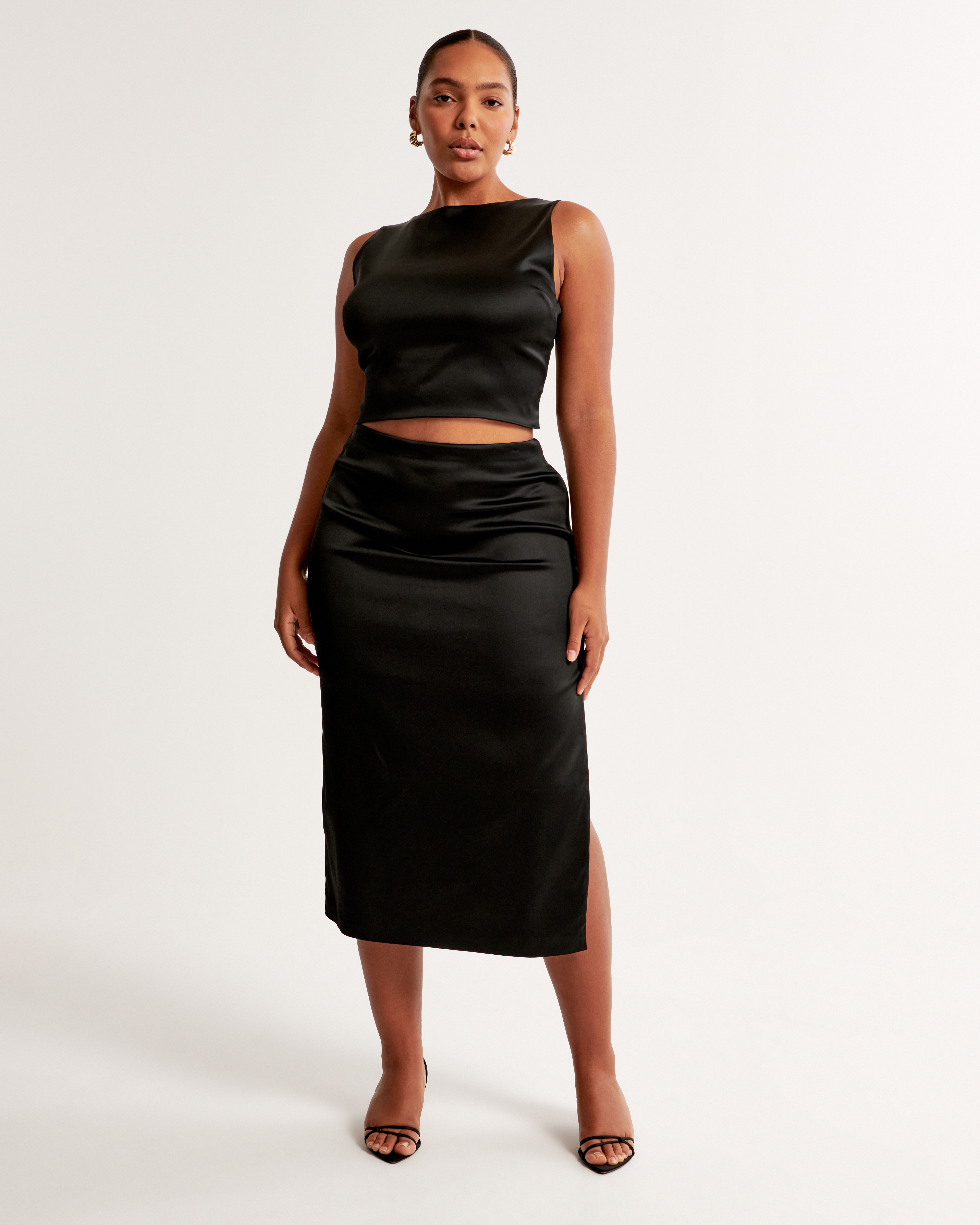 Satin midi 2024 skirt abercrombie