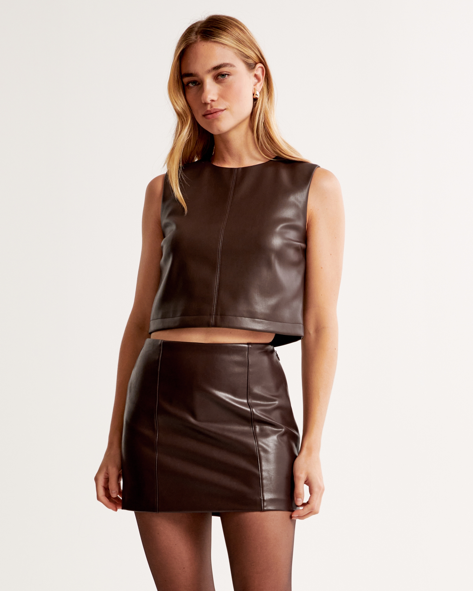 F. LEATHER TANK TOP – AYANEGUI