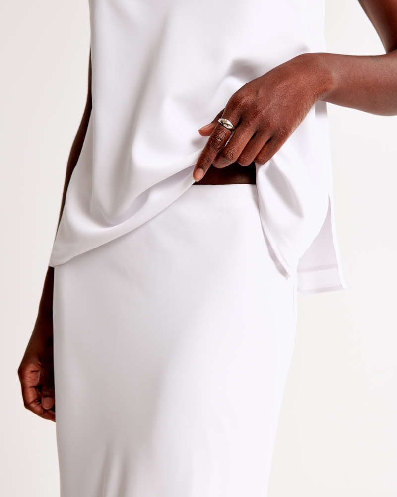 Mid Rise Satin Maxi Skirt