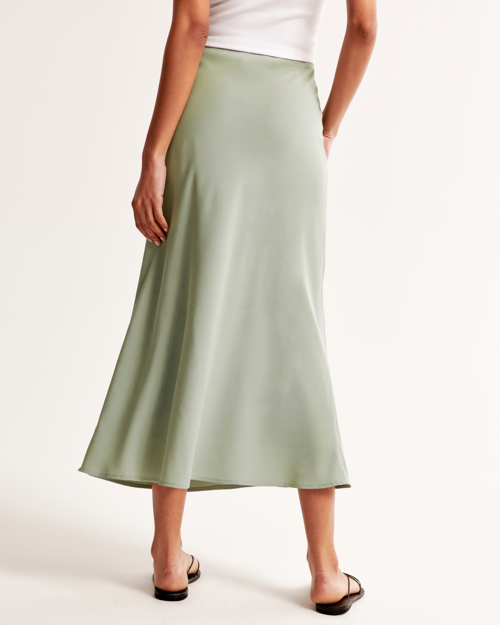 Mid Rise Satin Maxi Skirt