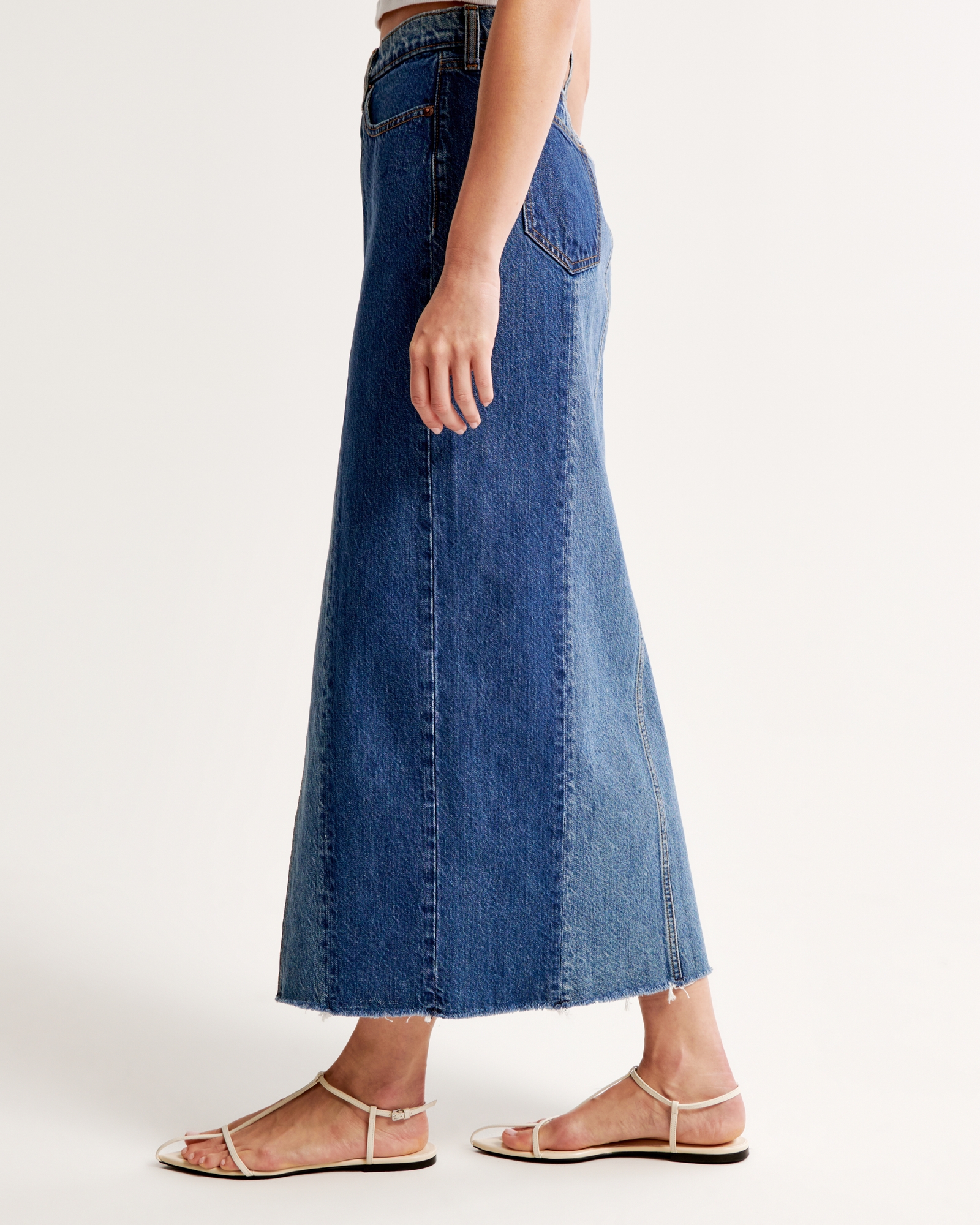 Women's Ultra High-Rise Dark Wash Denim Maxi Skirt, Women's Bottoms