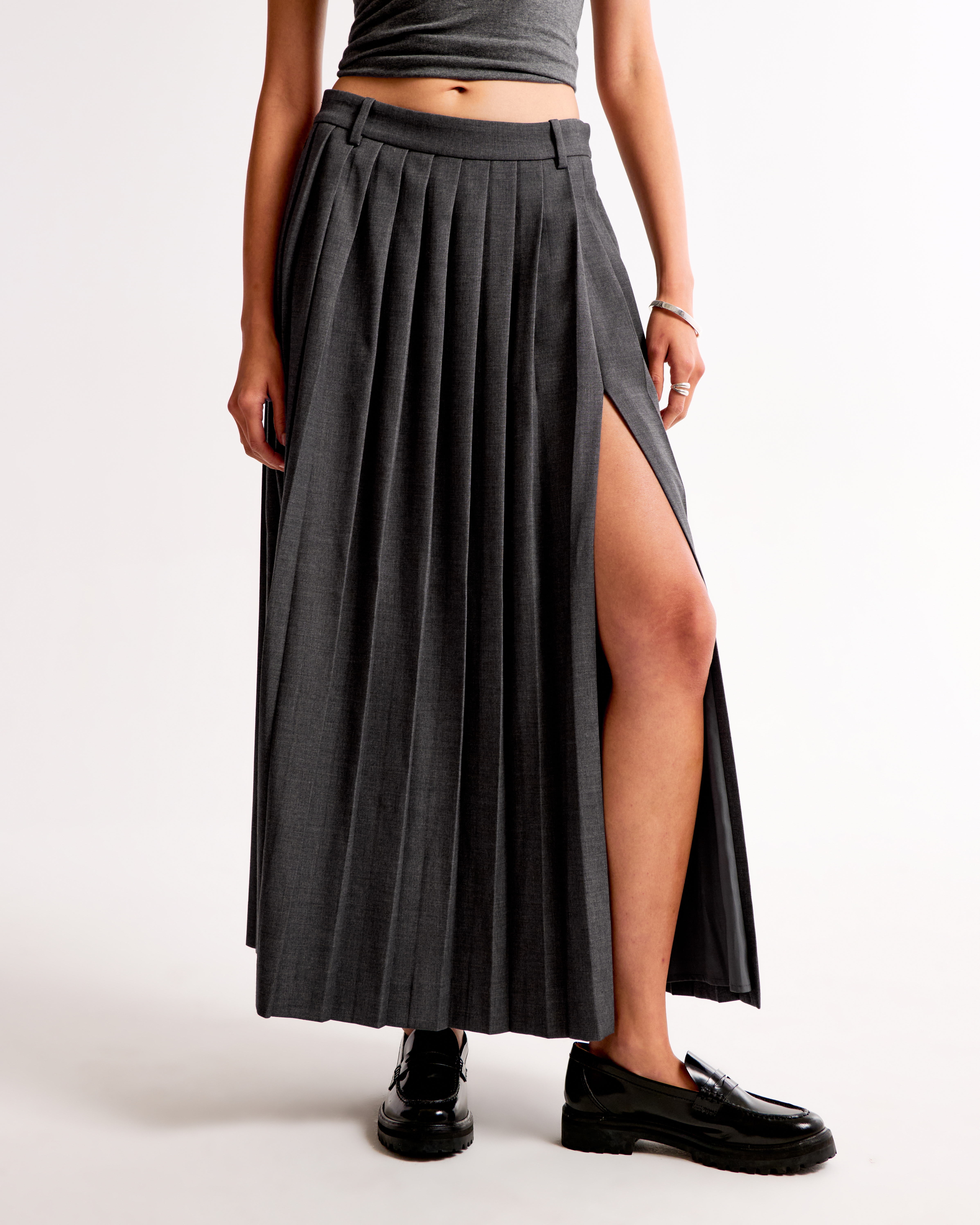 Women s Mid Rise Pleated Maxi Skirt Women s Bottoms Abercrombie