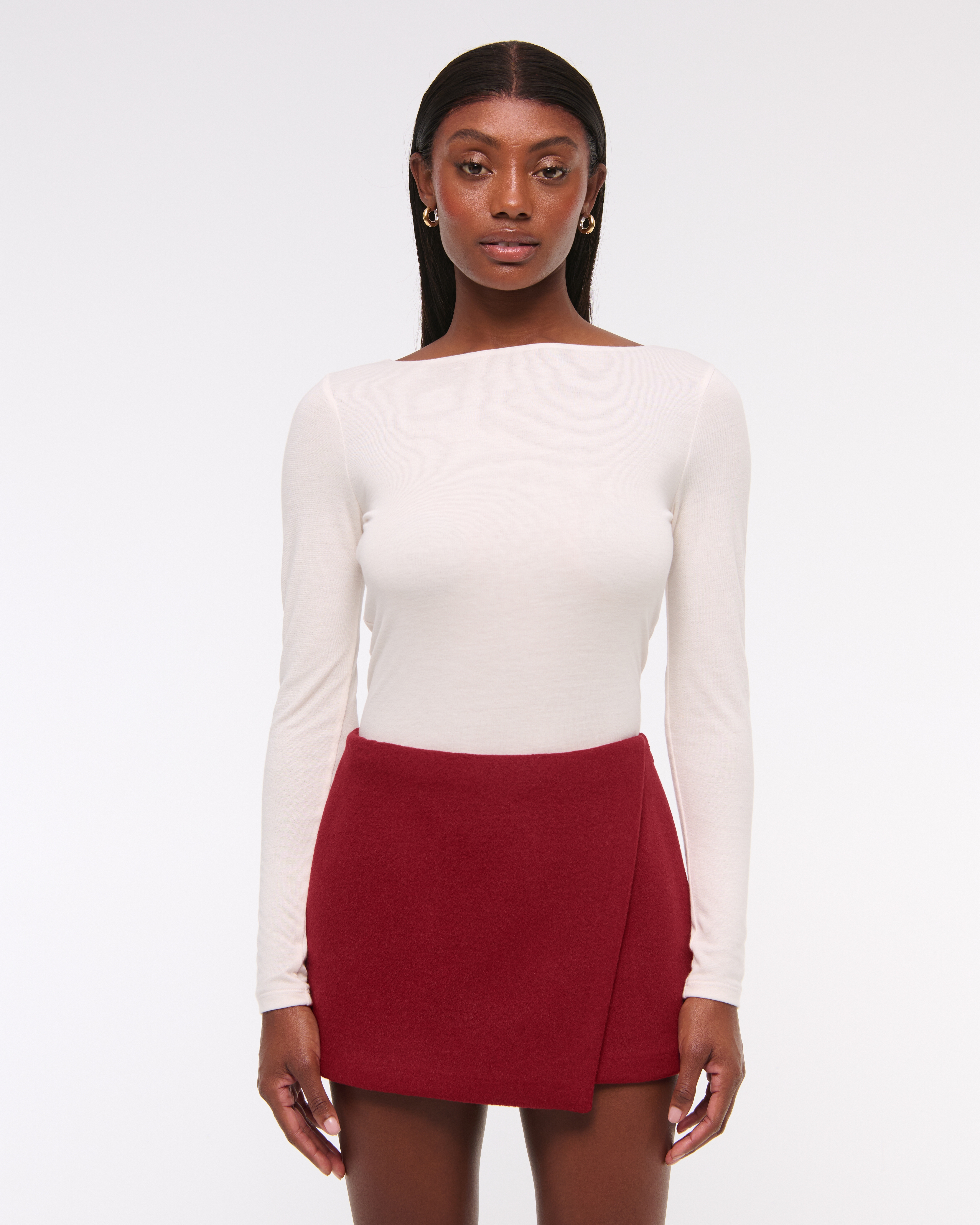 Женская юбка-шорты Abercrombie & Fitch Mid Rise Wrap Skort, цвет: Насыщенный рубиновый — фото 2