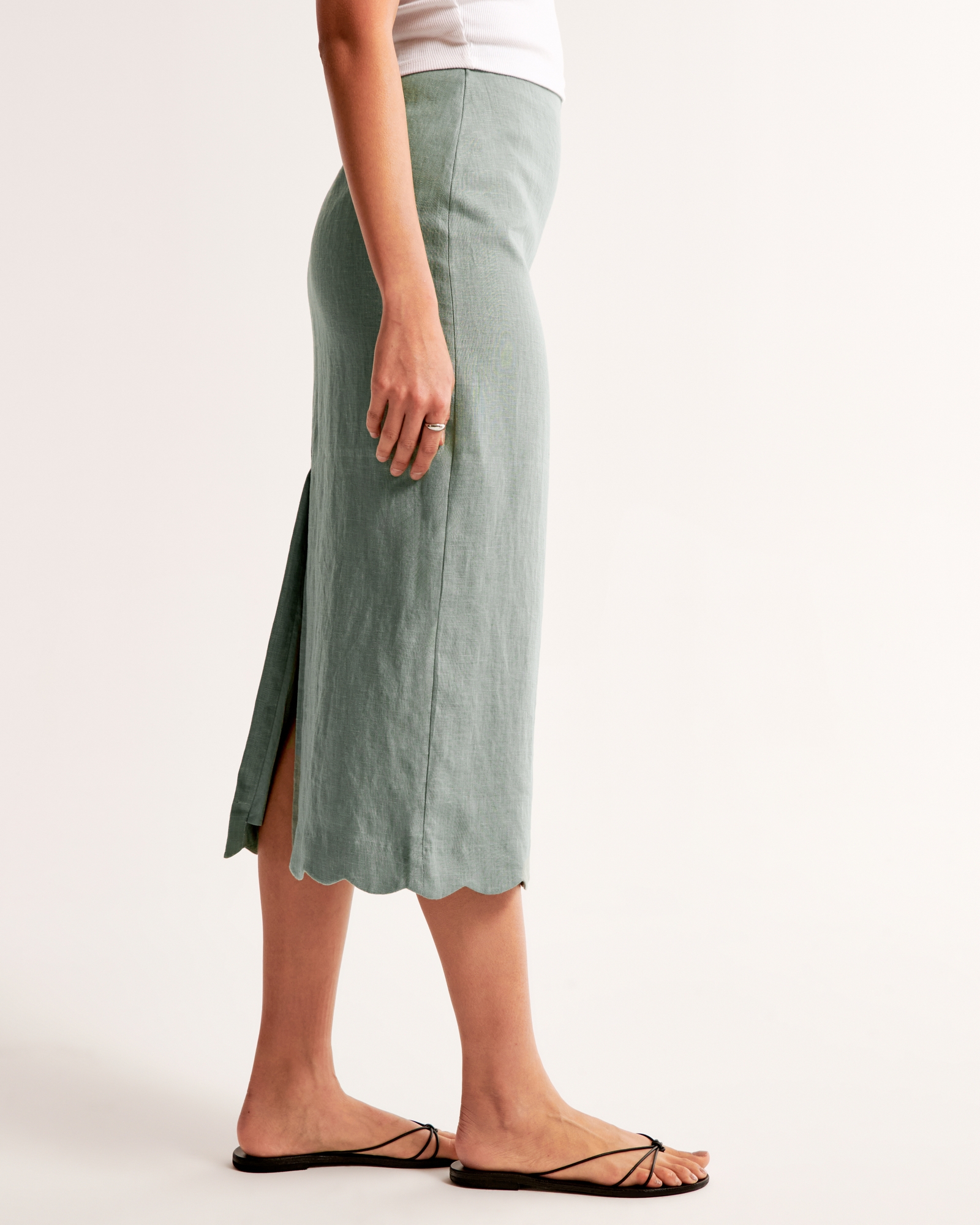 Premium Linen Scallop-Hem Midi Skirt