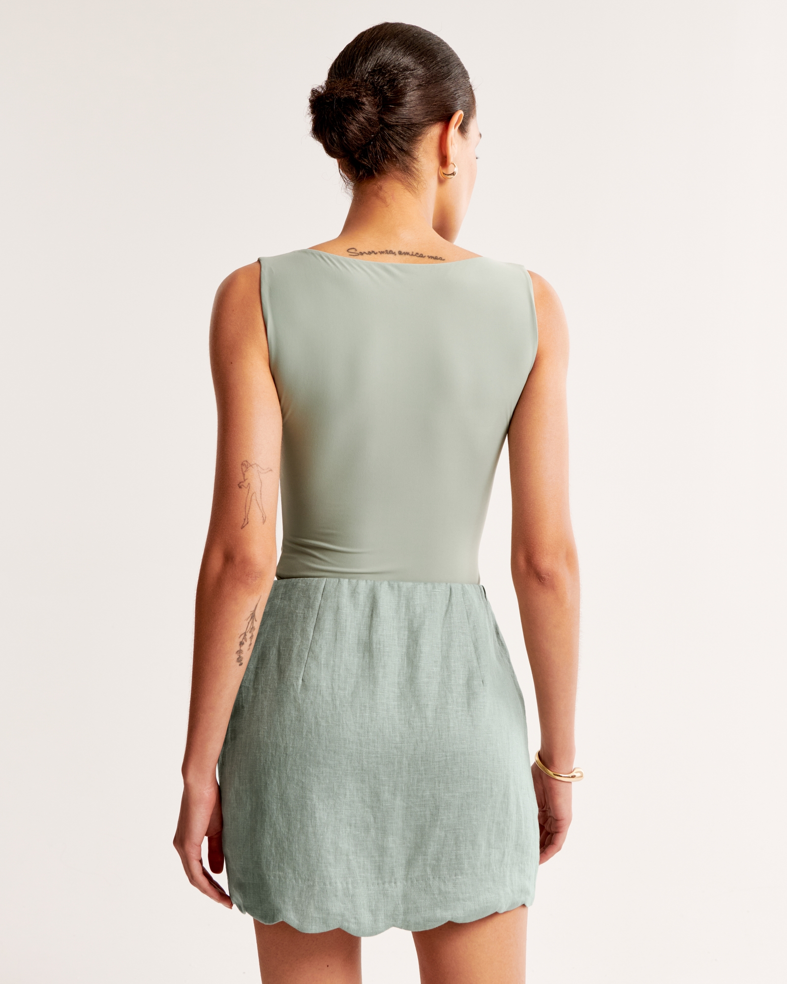 Premium Linen Scallop-Hem Mini Skort