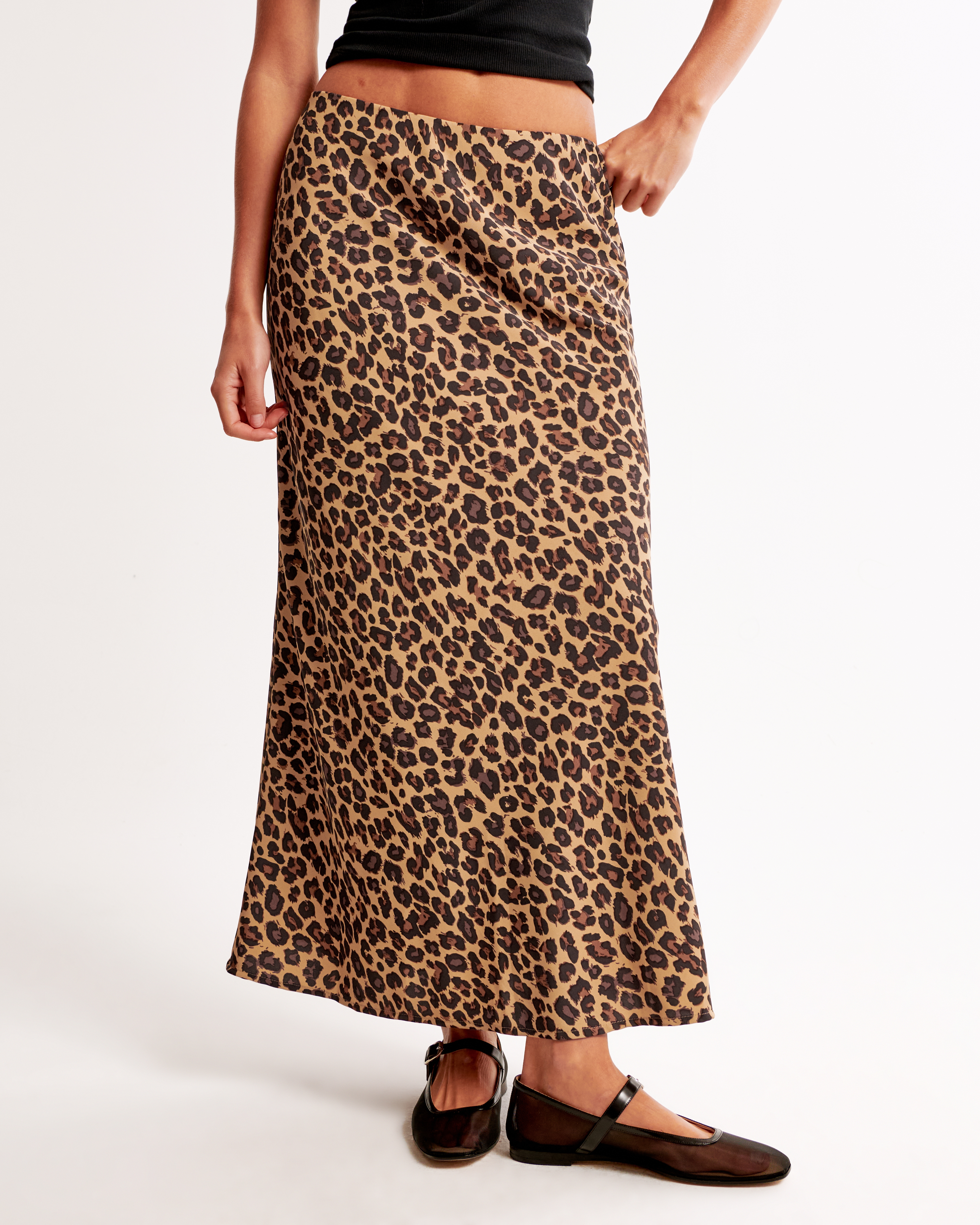 Mid Rise Pattern Maxi Skirt