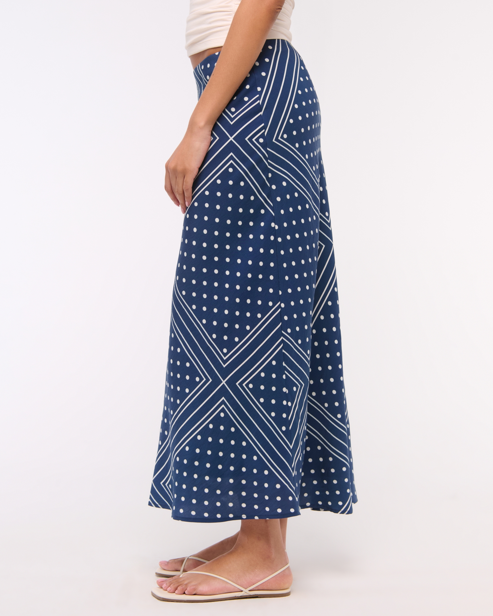 Mid Rise Maxi Skirt
