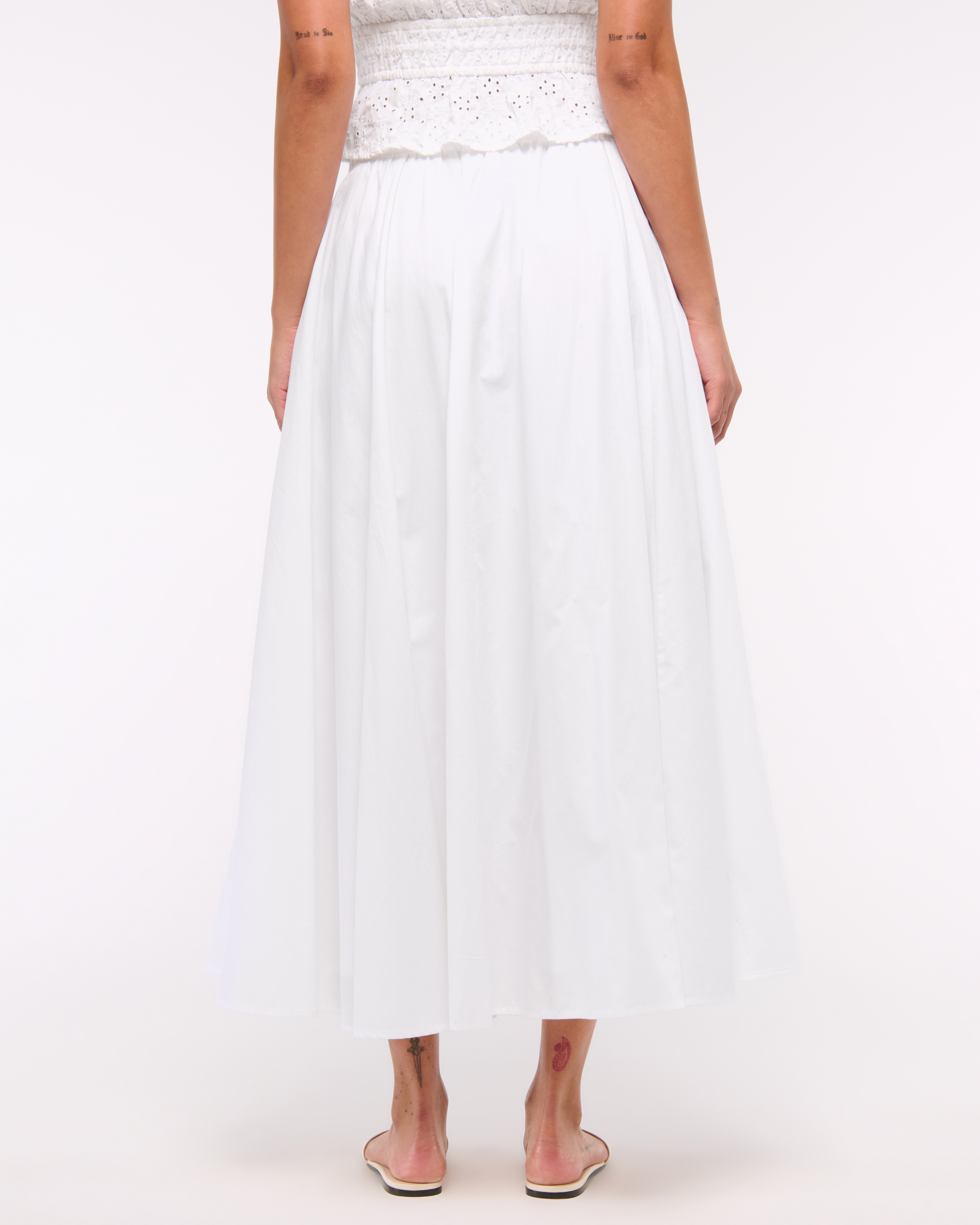 スカート   Women Mid Skirts K20K208389ADA White HERITAGE SPORT PLEATED SKIRT – K-Swiss US