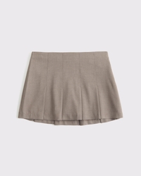 Mid Rise Wide Pleated Mini Skort