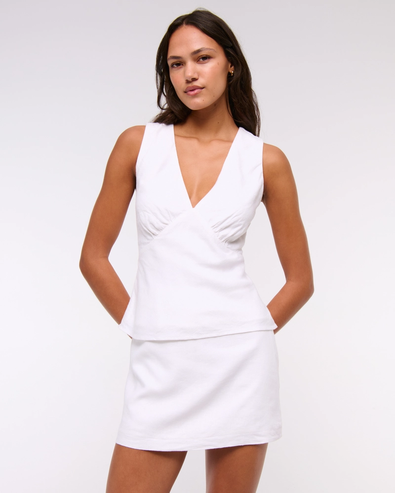 The A&F Scarlett Linen-Blend Mini Skort