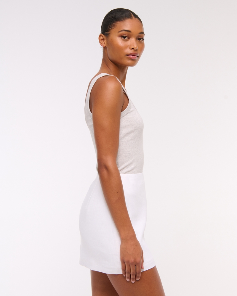 The A&F Scarlett Curve Love Linen-Blend Mini Skort