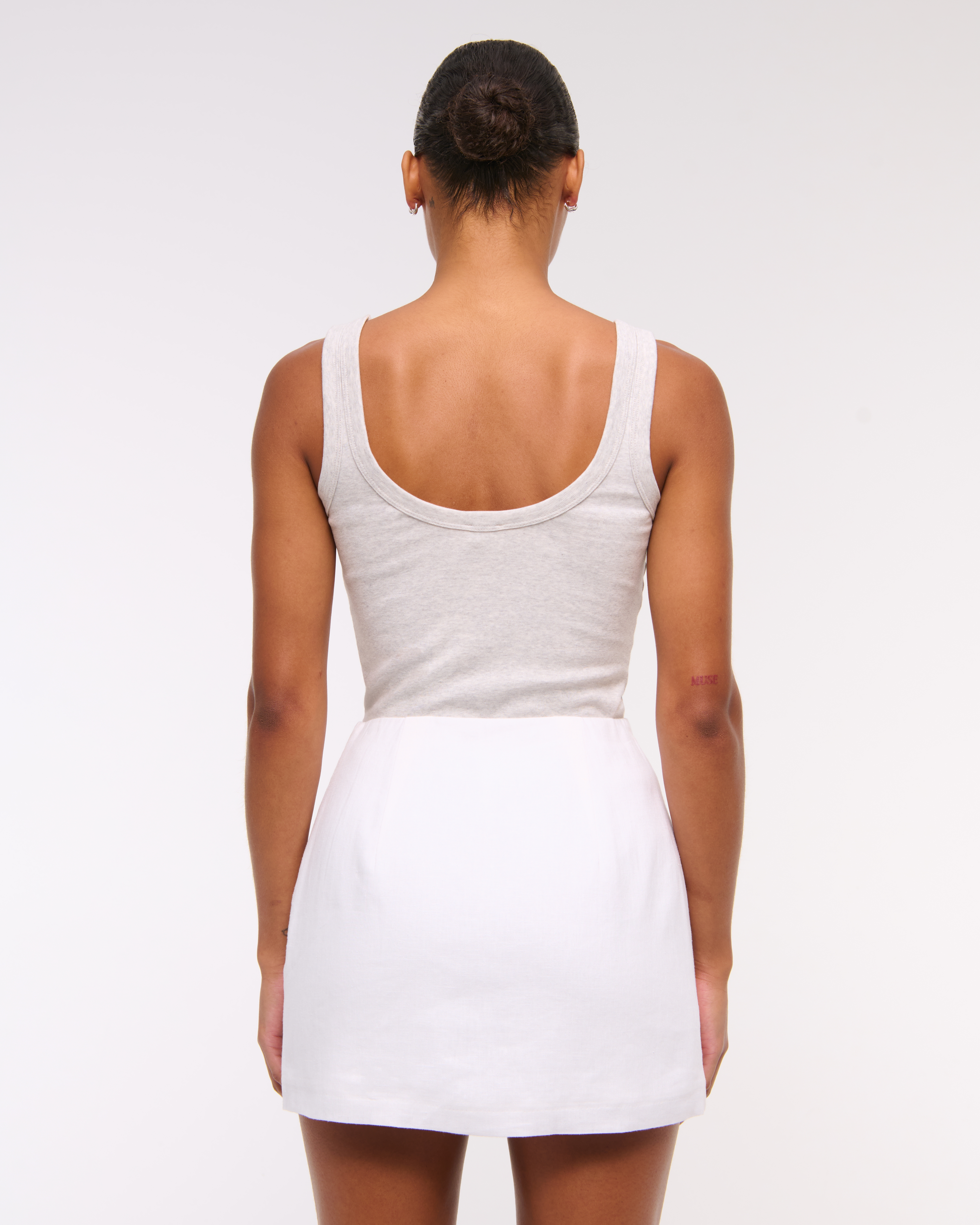 Abercrombie & Fitch The A&f Scarlett Curve Love Linen-blend Mini Skort In White