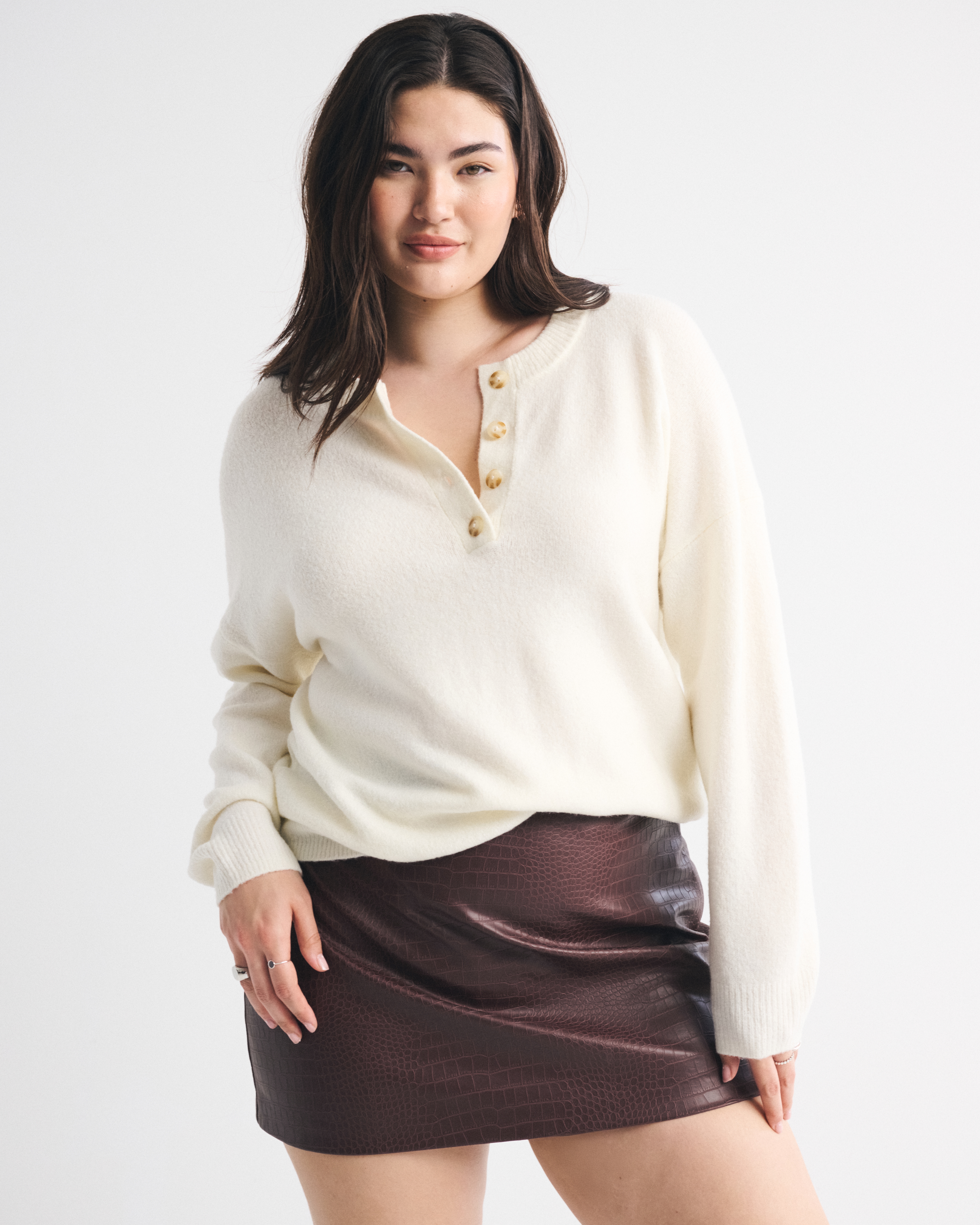 Abercrombie & Fitch The A&f Scarlett Curve Love Vegan Leather Mini Skort In Brown