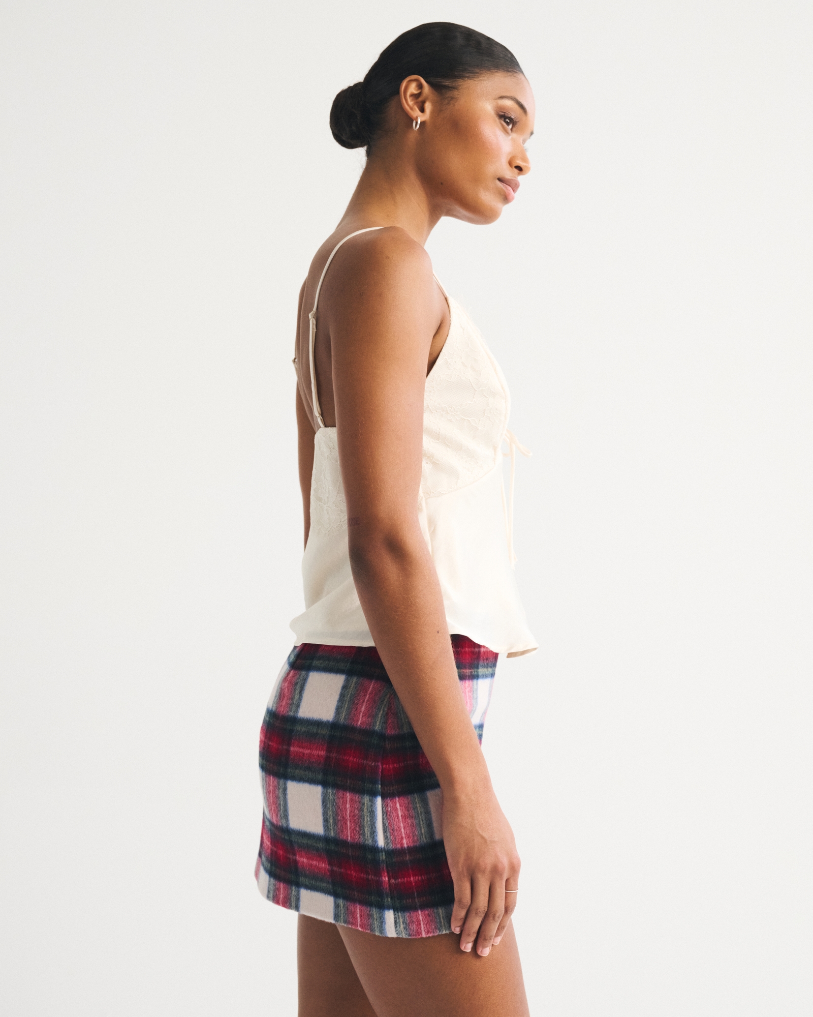 The A&F Scarlett Curve Love Wool-Blend Mini Skort