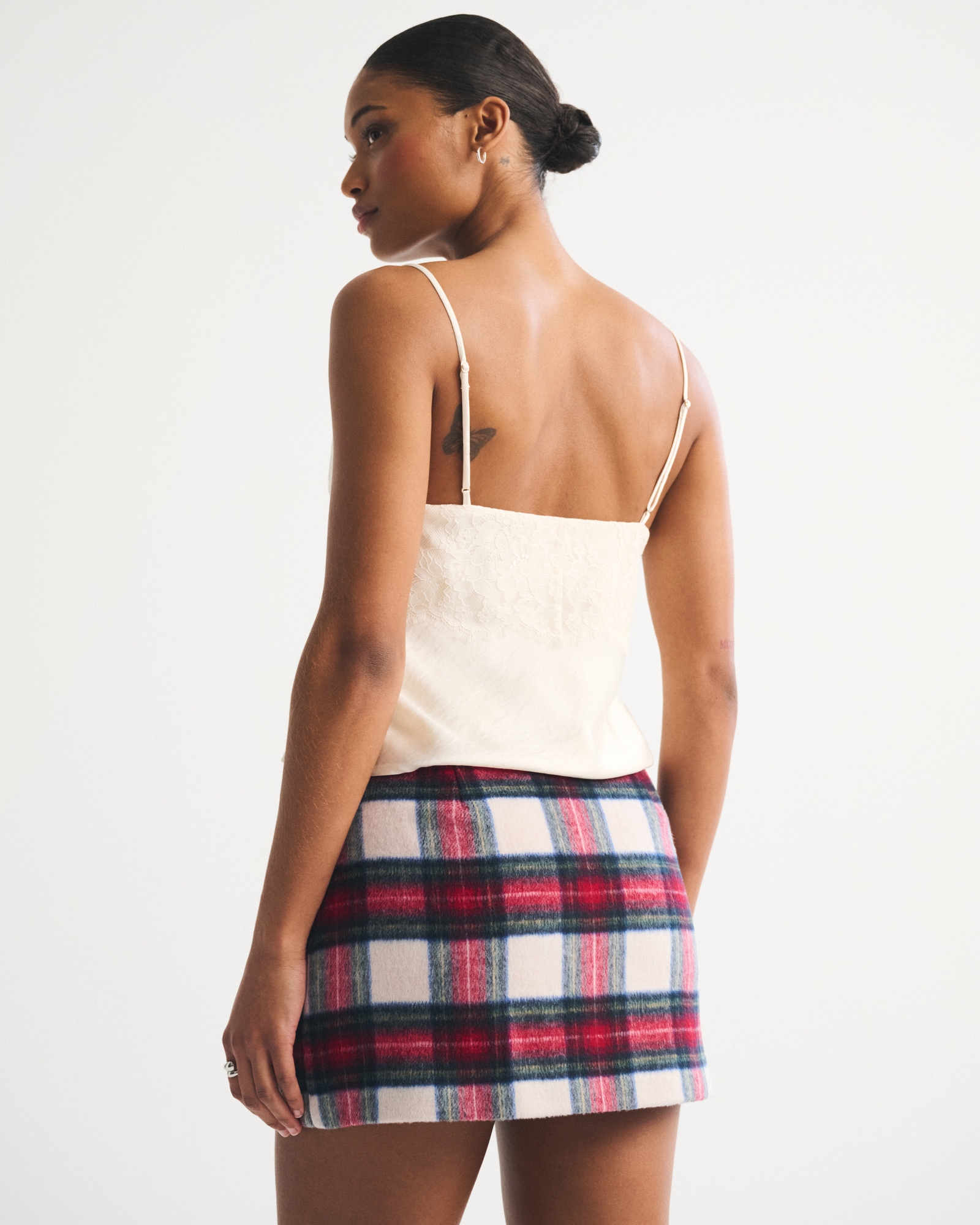 The A&F Scarlett Curve Love Wool-Blend Mini Skort