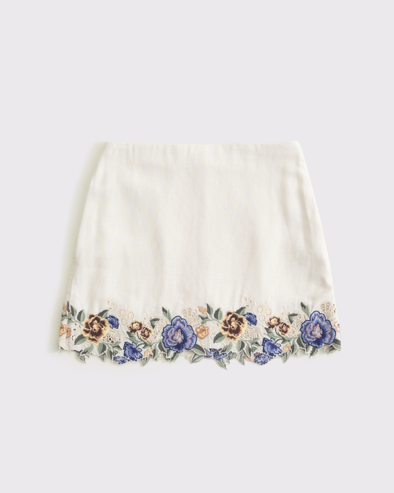 The A&F Scarlett Curve Love Linen-Blend Mini Skort
