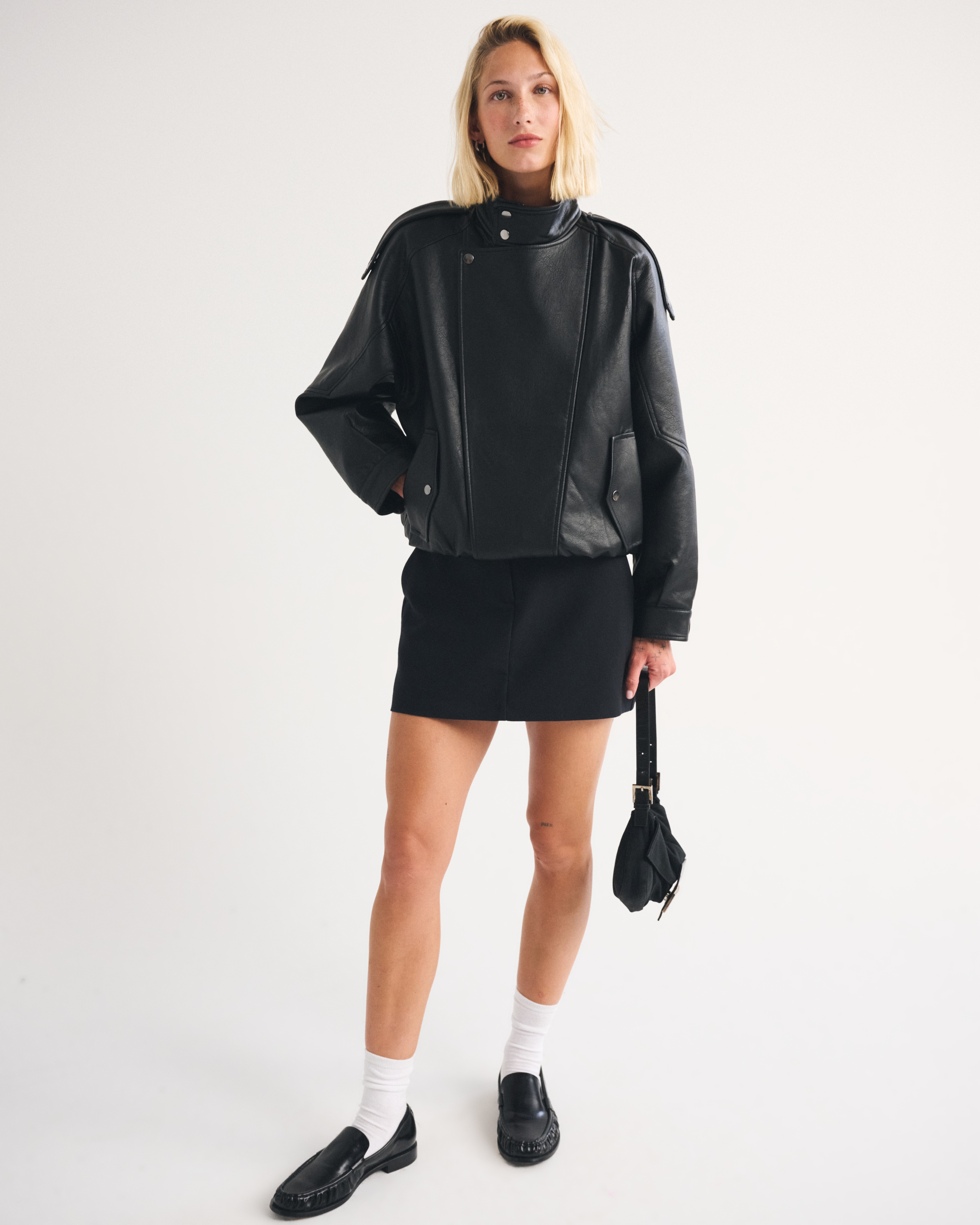 Женская юбка-шорты Abercrombie & Fitch Tailored Mini Skort, цвет: Чёрный — фото 3