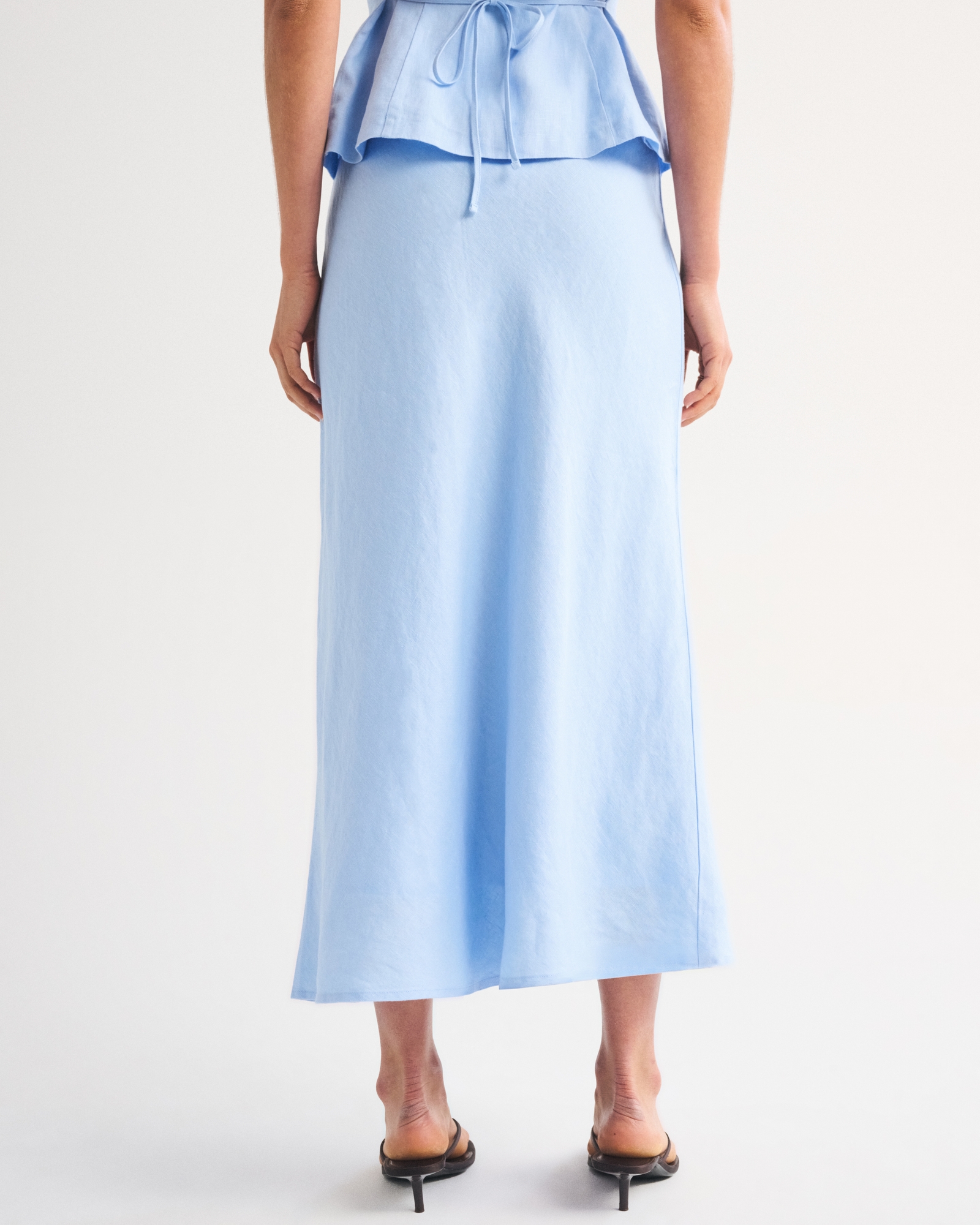 100% Linen High Rise Maxi Skirt thumbnail 5