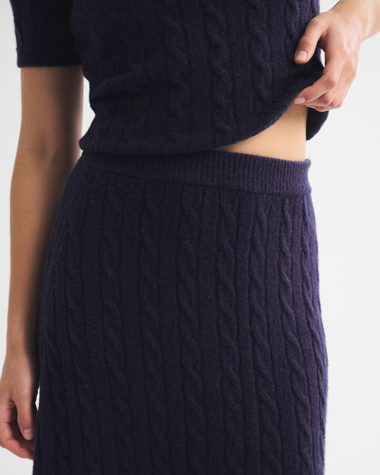 Merino Wool-Blend Cable Sweater Midi Skirt thumbnail 3