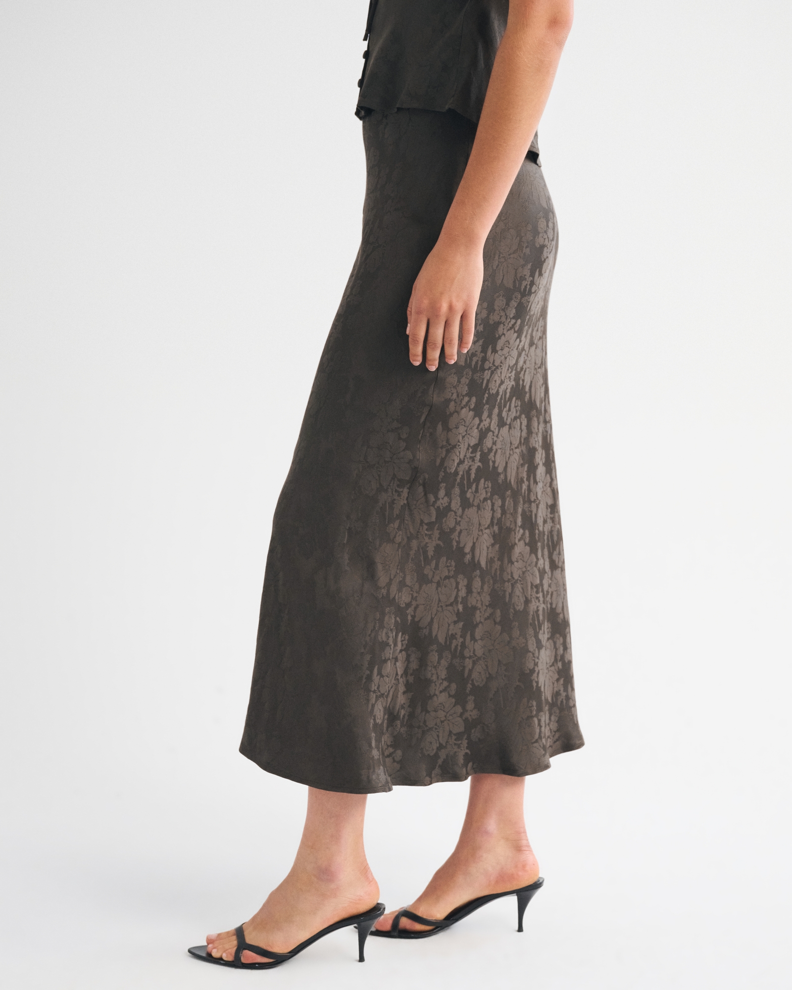 High Rise Satin Jacquard Maxi Skirt thumbnail 4