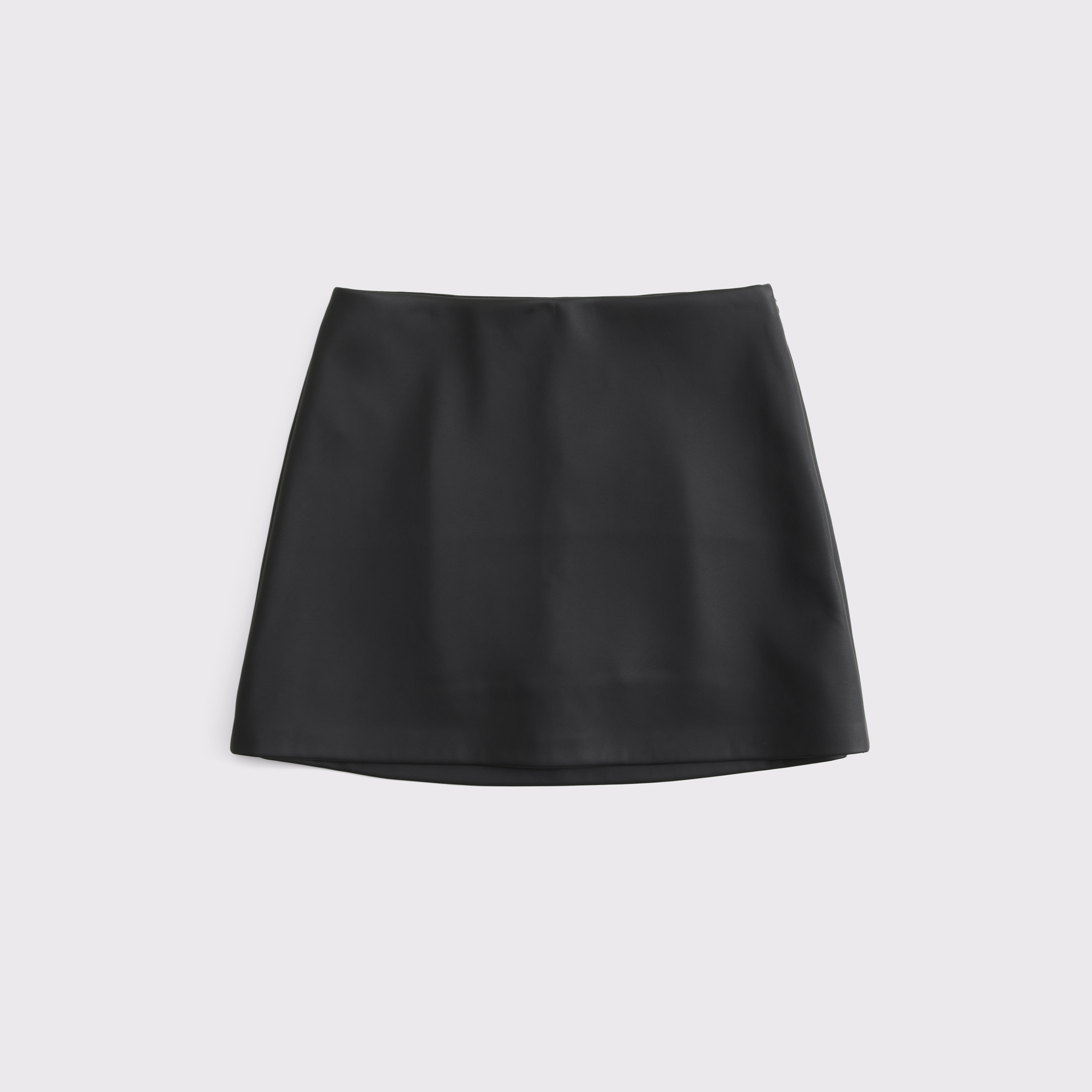Женская юбка-шорты Abercrombie & Fitch A&F Scarlett Vegan Leather Mini Skort, цвет: Чёрный — фото 1