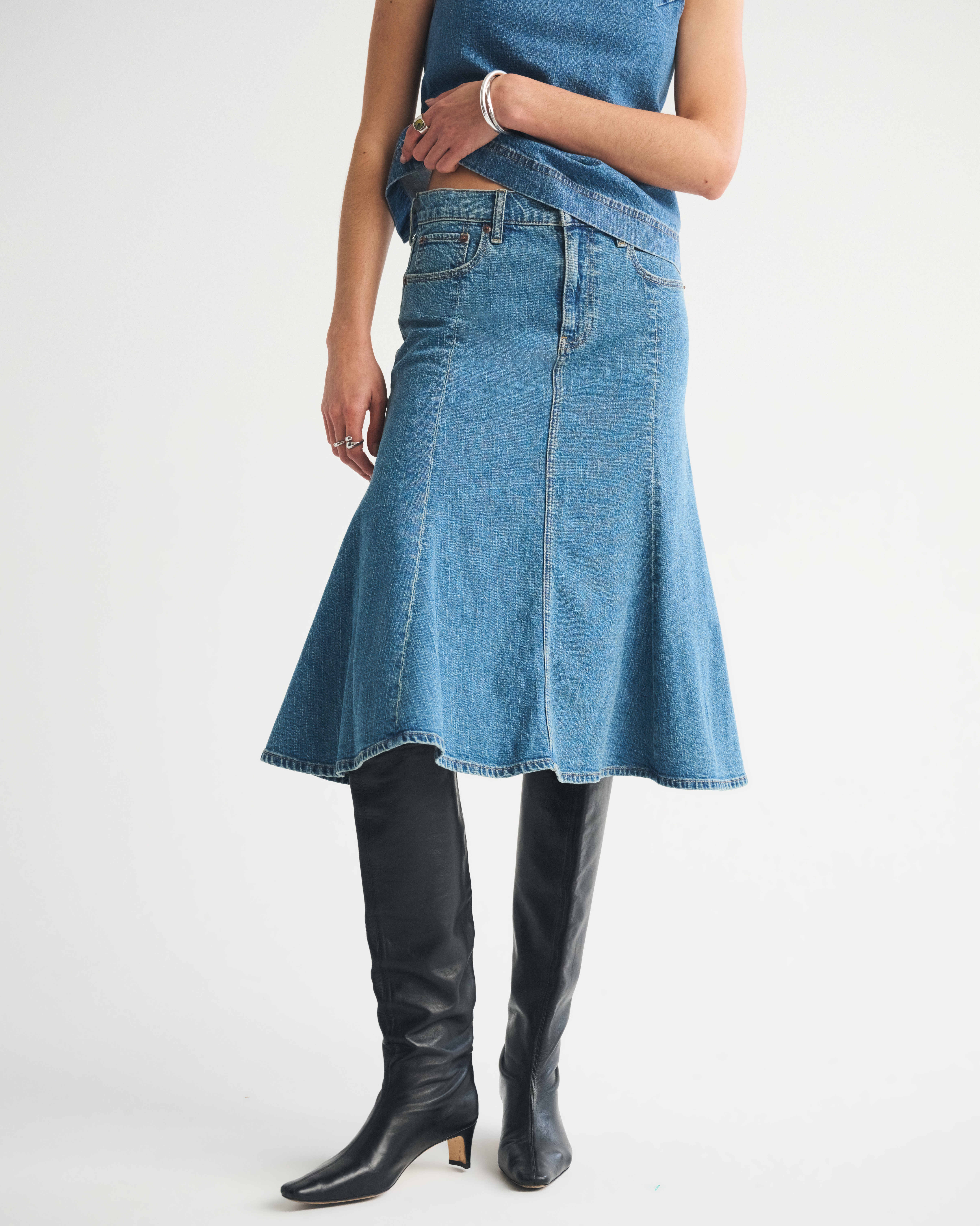 Женские юбки Abercrombie & Fitch Linen-Blend Denim Midi Skirt — фото 3