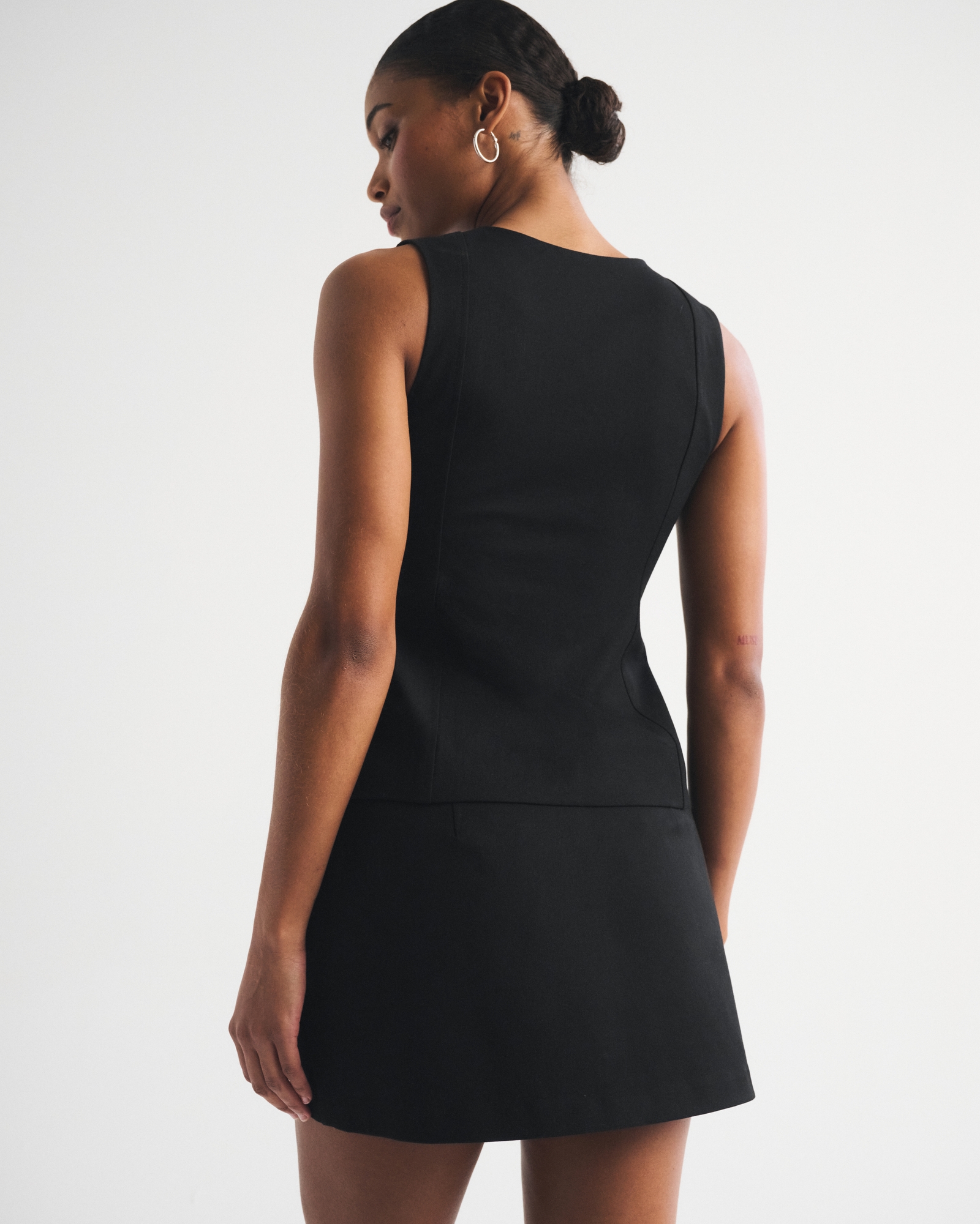 The A&F Scarlett Curve Love Forme Mini Skort