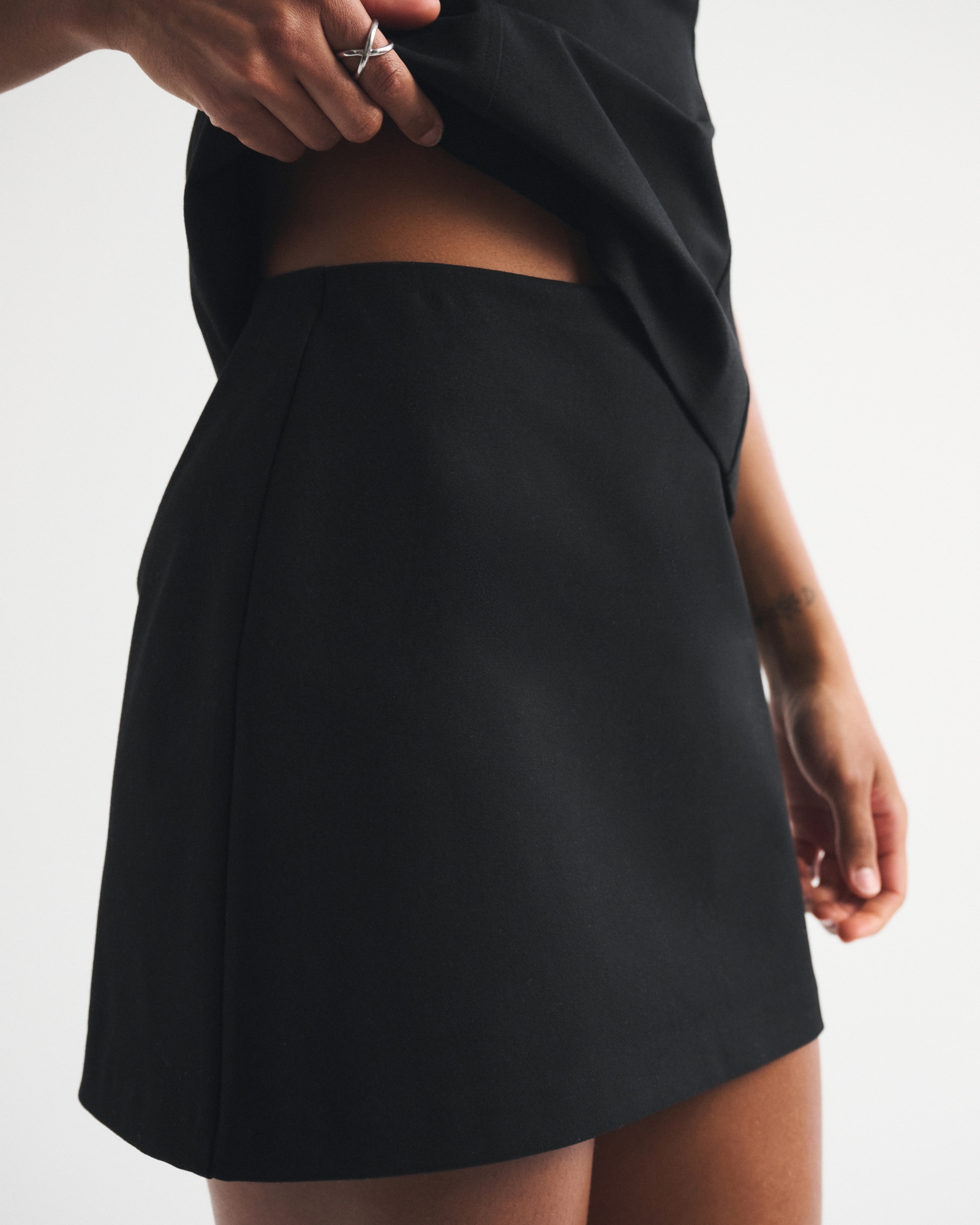 The A&F Scarlett Curve Love Forme Mini Skort