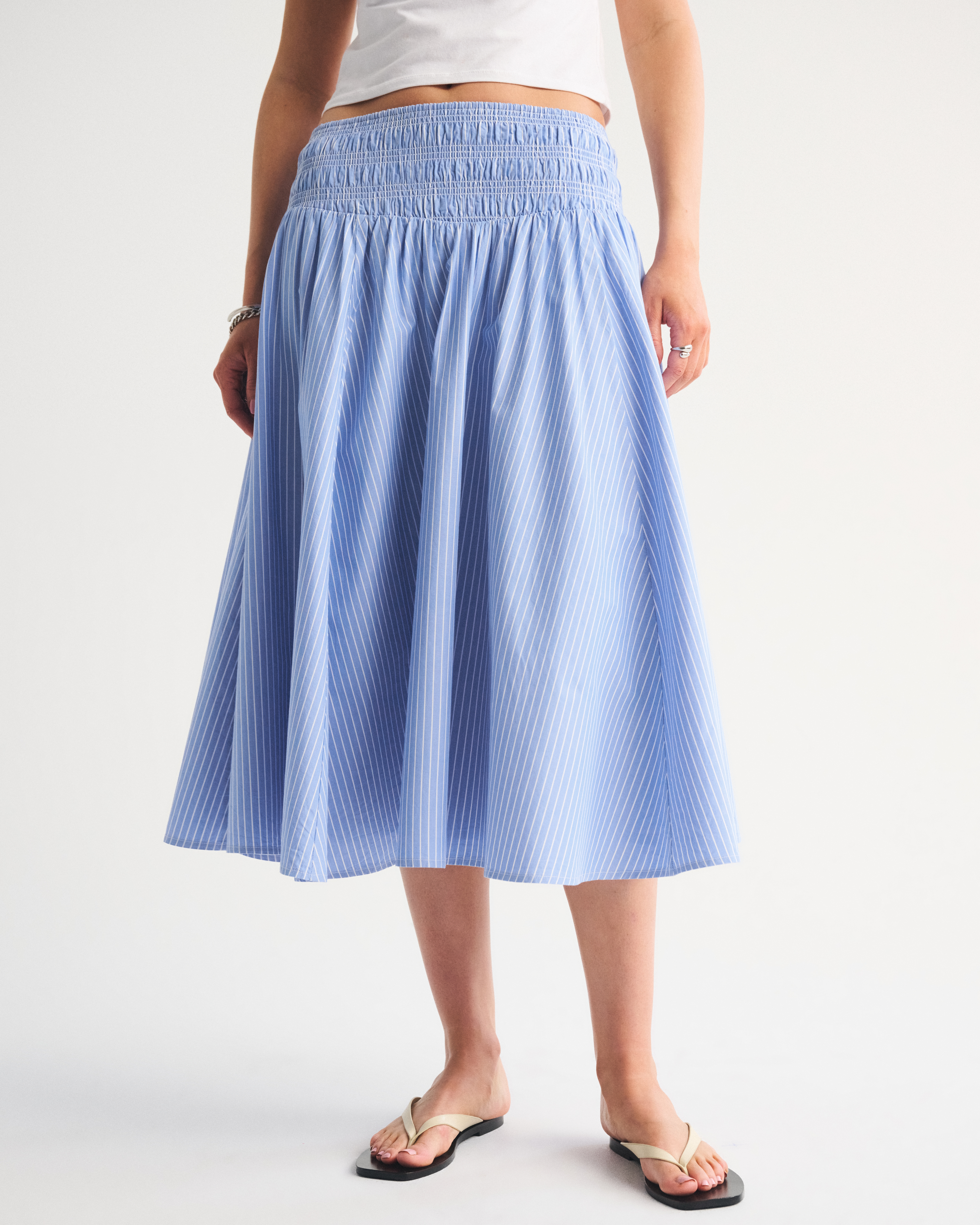 Женские юбки Abercrombie & Fitch Smocked Drop-Waist Poplin Midi Skirt — фото 3