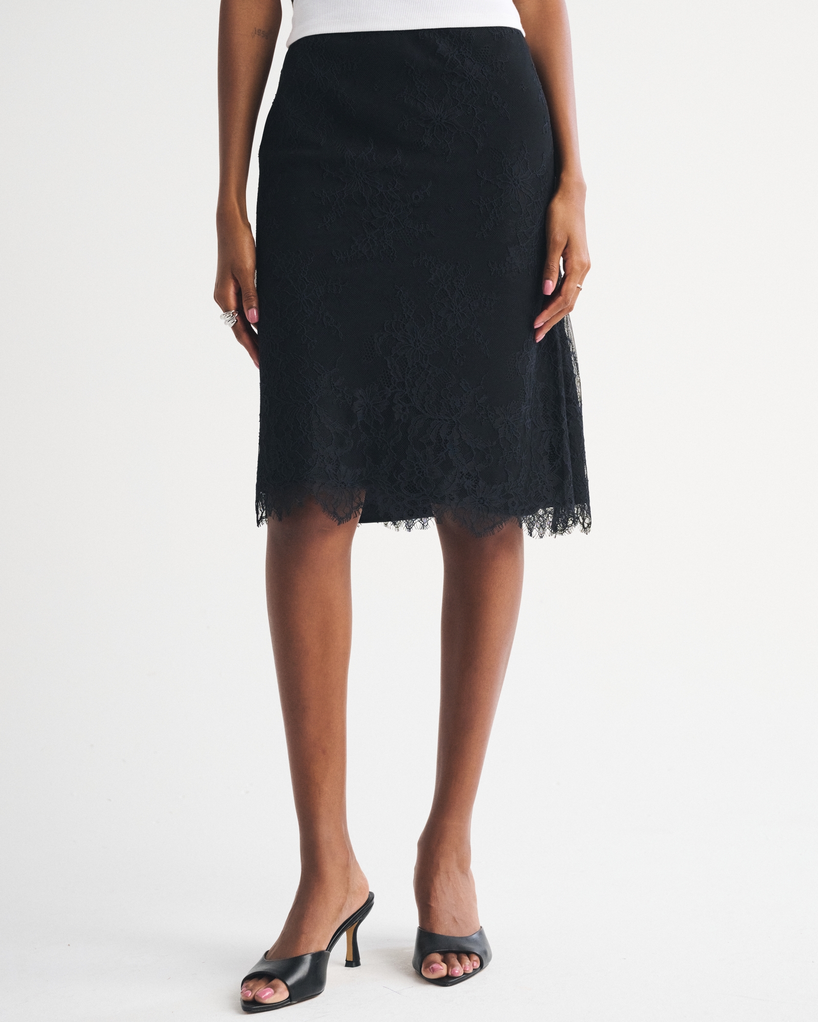 2-in-1 Reversible Lace and Satin Midi Skirt