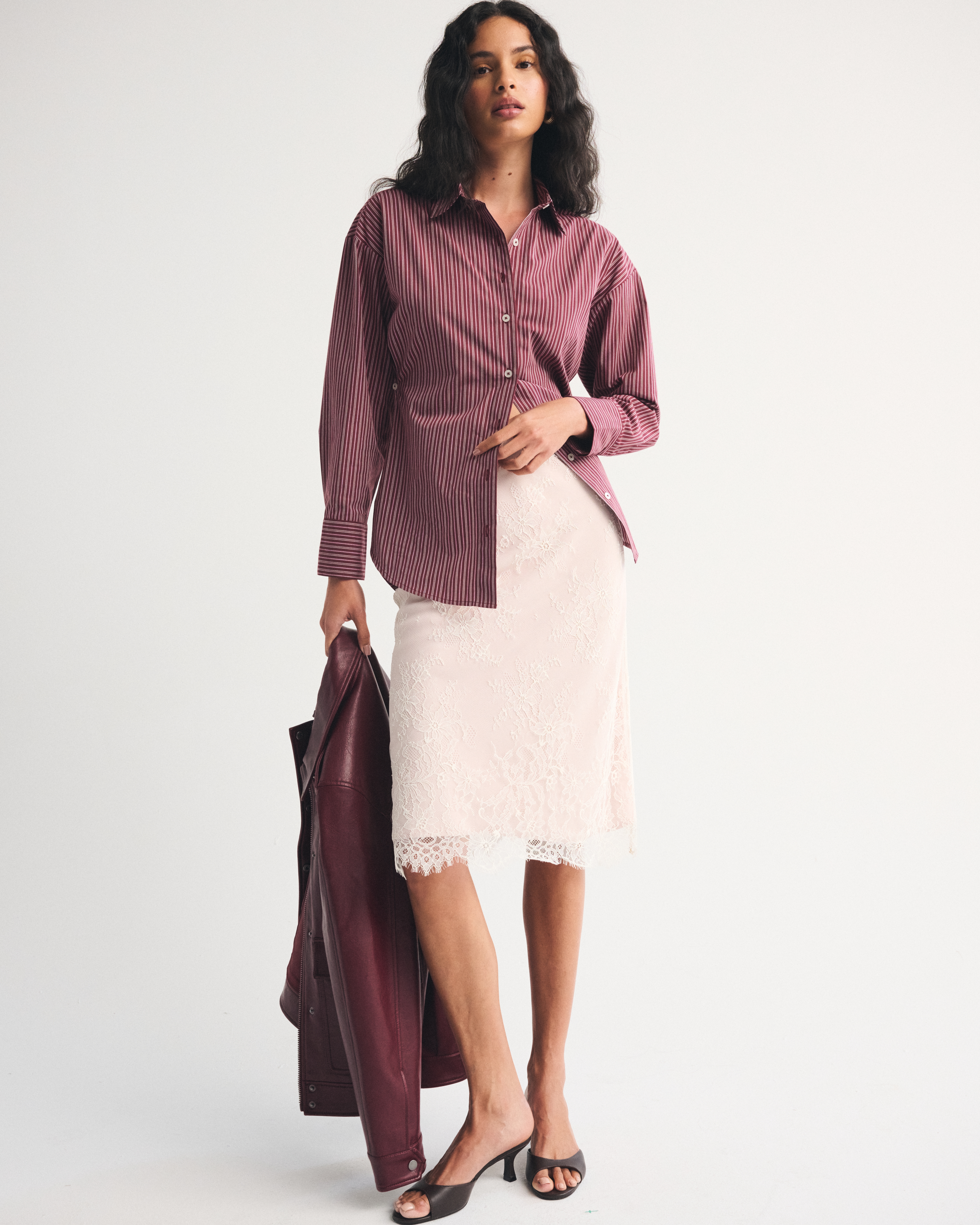 Женские юбки Abercrombie & Fitch 2-in-1 Reversible Lace and Satin Midi Skirt — фото 2