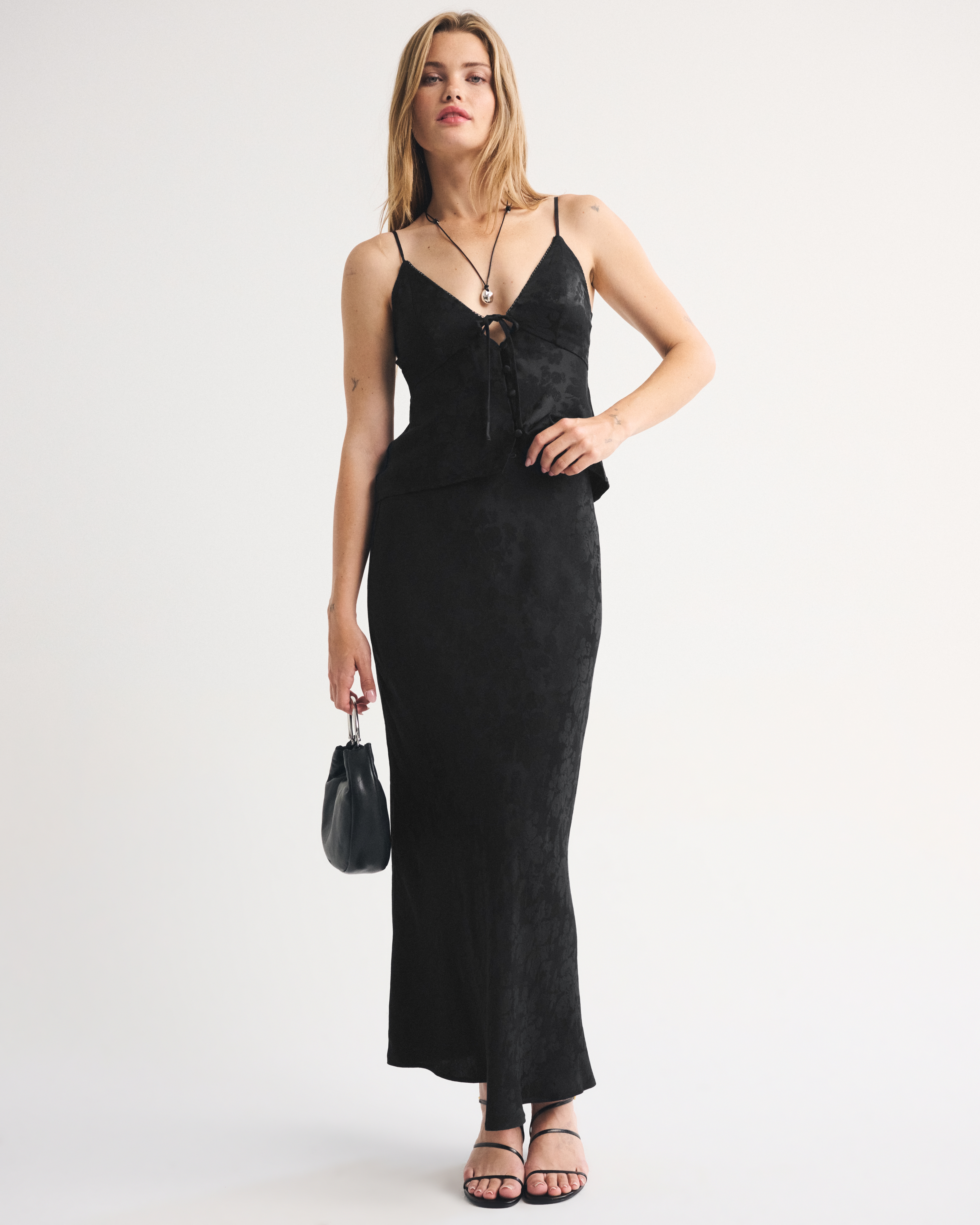 Женские юбки Abercrombie & Fitch Satin Jacquard Pull-On Maxi Skirt — фото 2