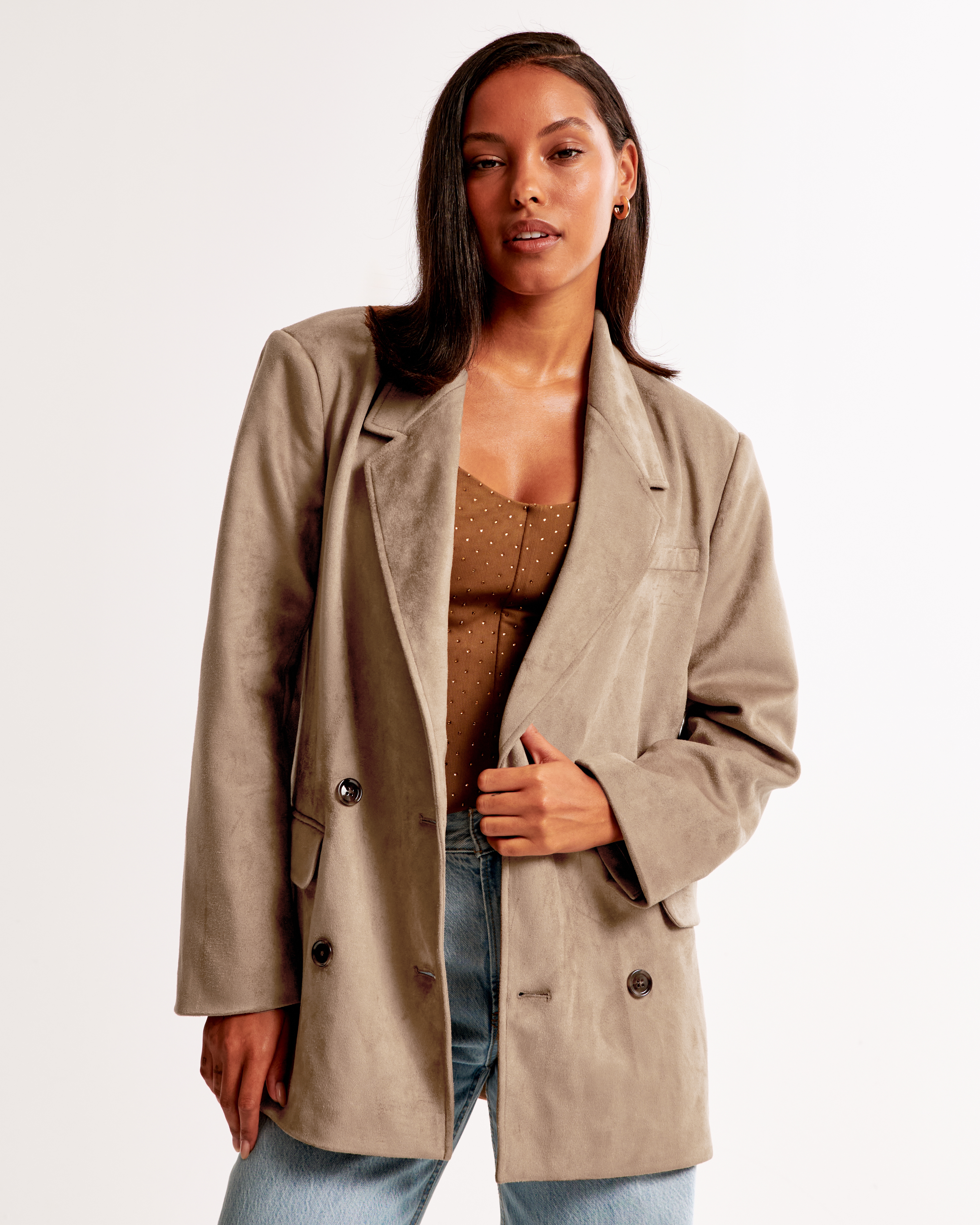 Женские пиджаки Abercrombie & Fitch Vol. 28 Vegan Suede Double-Breasted Blazer — фото 2