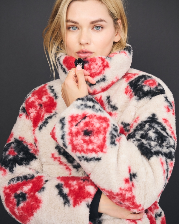 Sherpa Short Puffer, Cream Pattern view 1