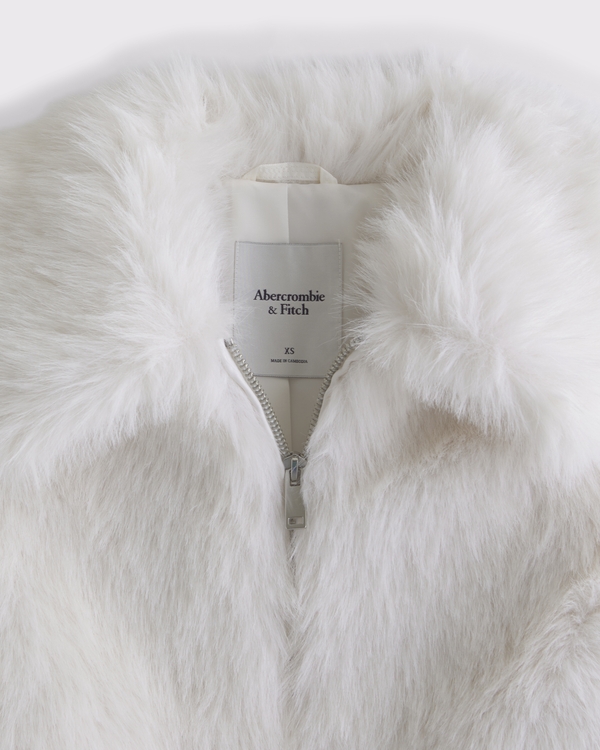 Women's Short Faux Fur Coat | Women's Clearance | Abercrombie.com