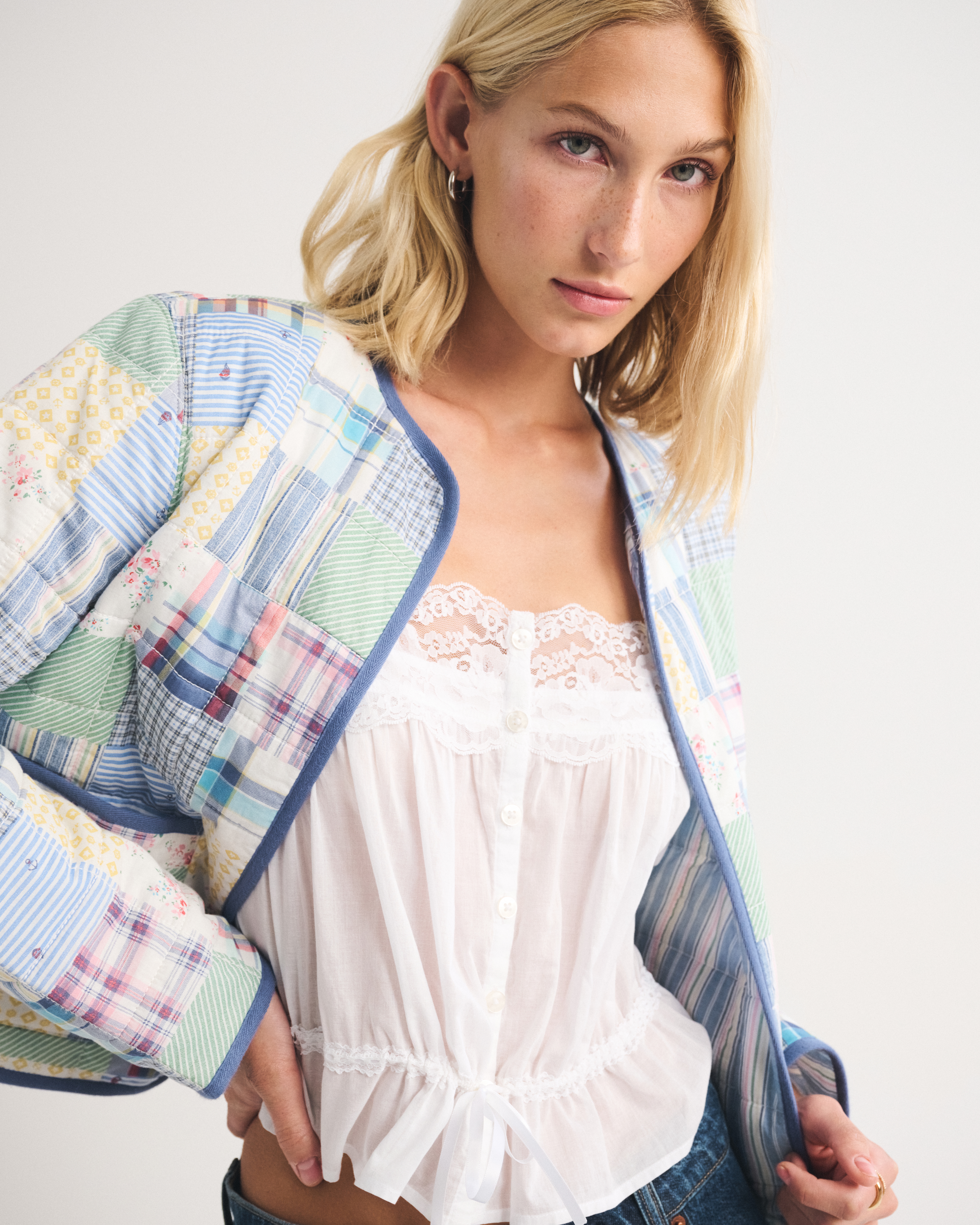 Женские куртки Abercrombie & Fitch Collarless Quilted Jacket — фото 3