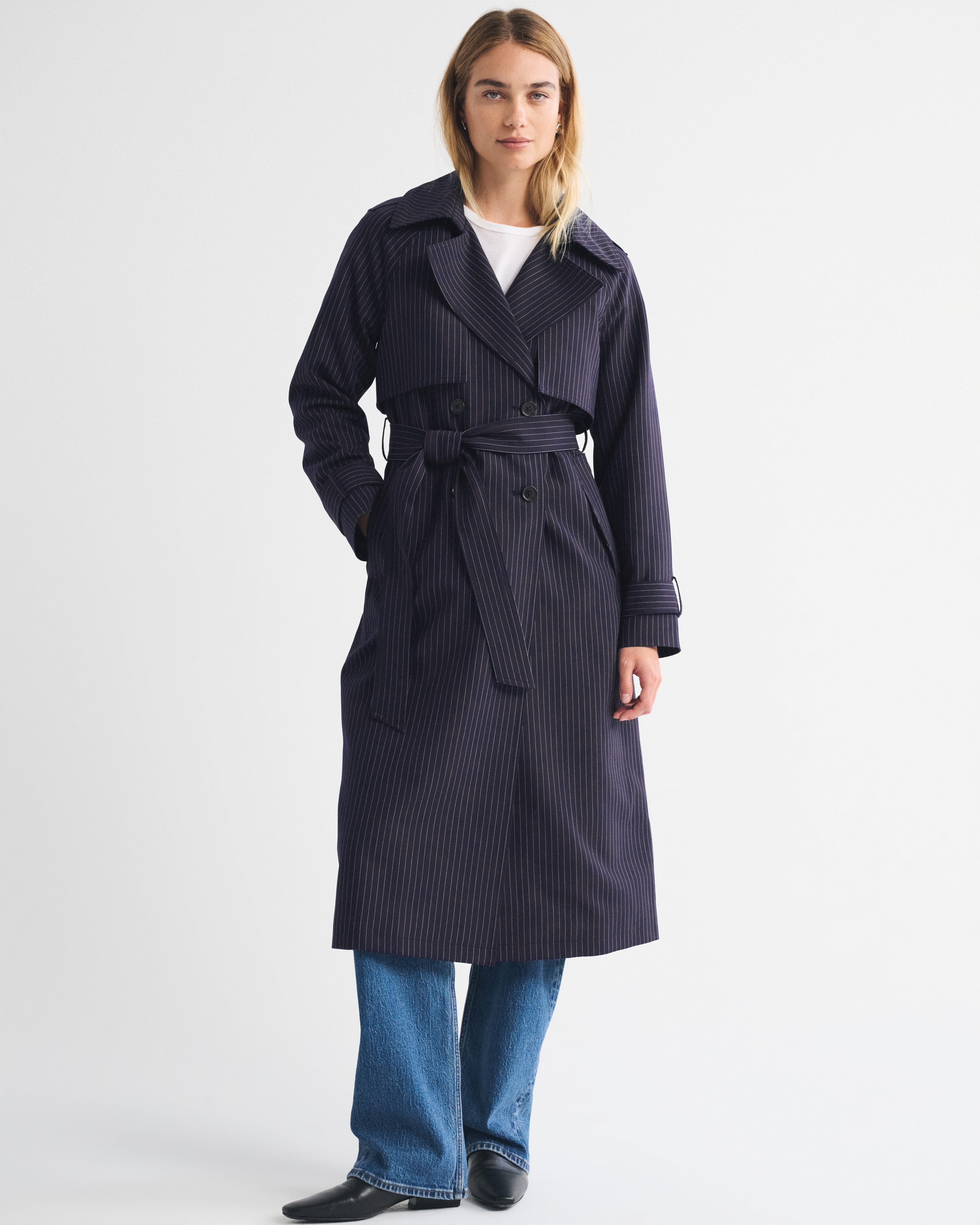 Женское пальто Abercrombie & Fitch A&F Carrie Menswear Long Trench, цвет: Тёмно-синий полосатый — фото 2