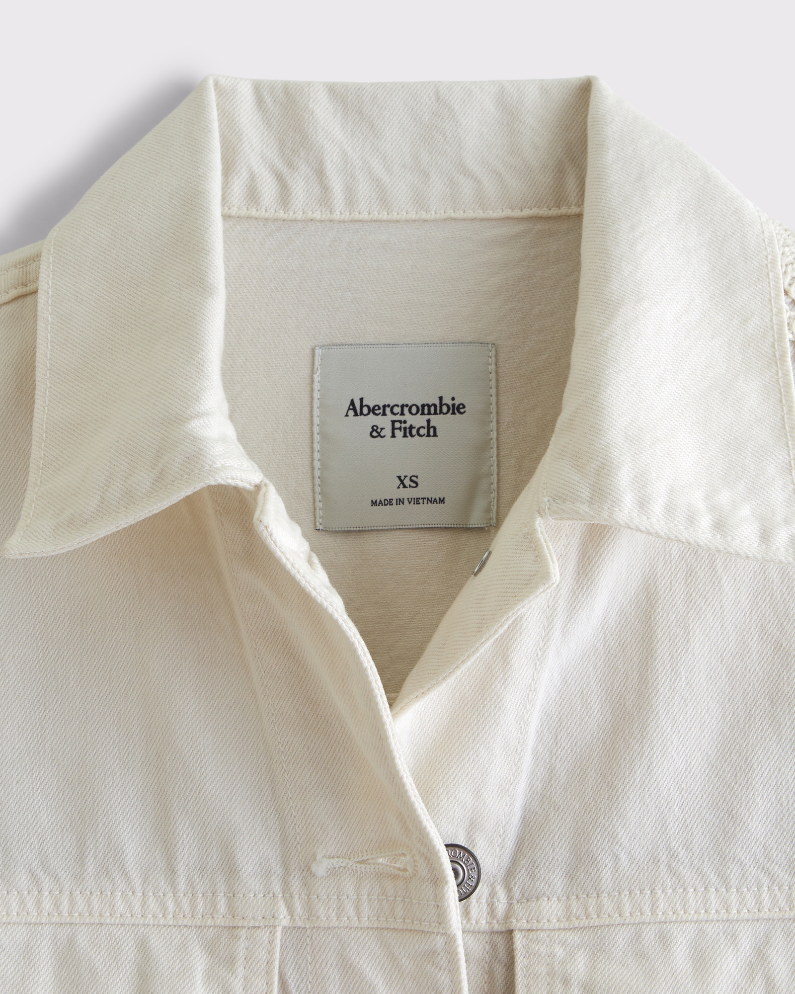 Crochet-Style Easy Denim Trucker Jacket