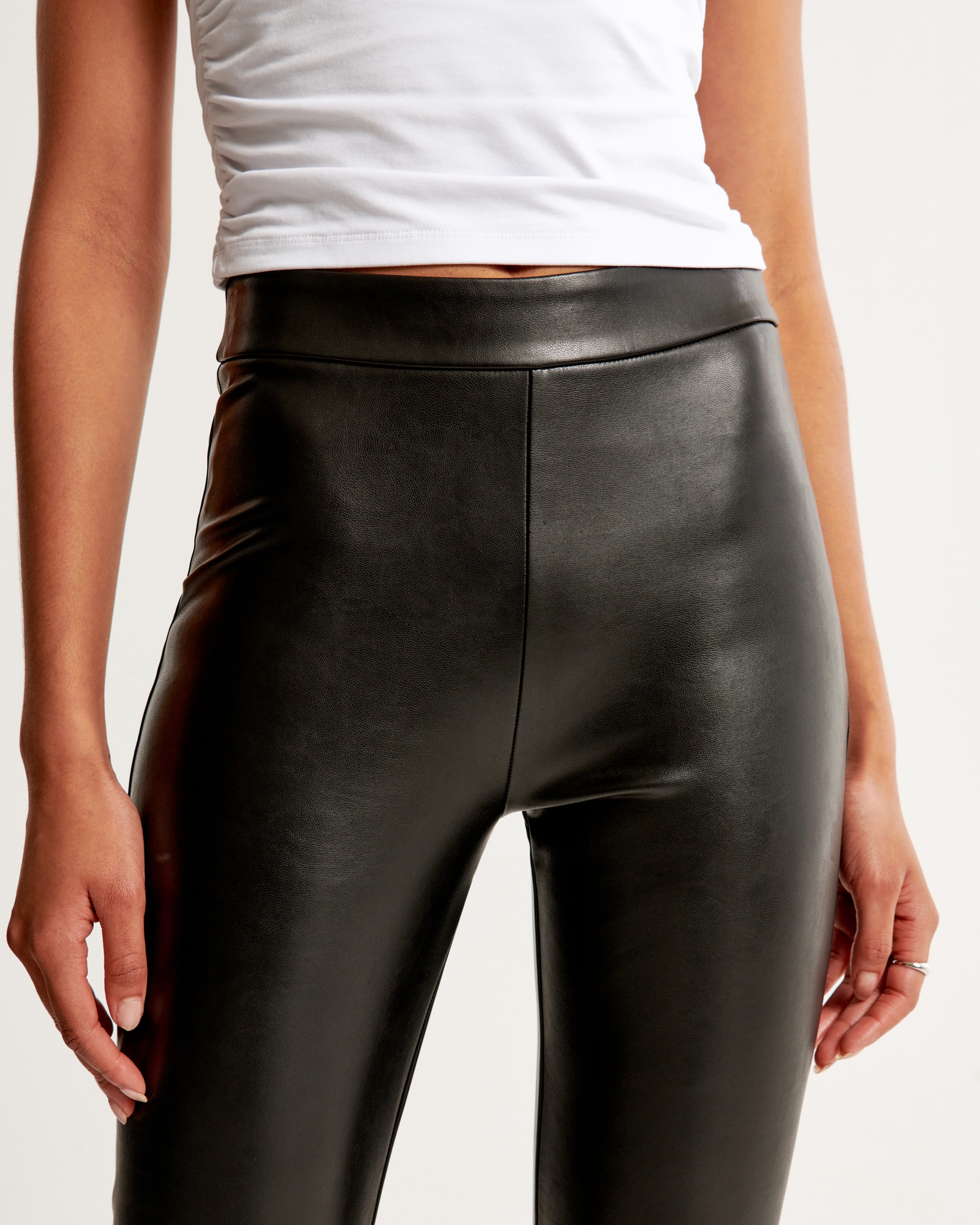 Women's Classic Side Sequined Synthetic Leather Leggings