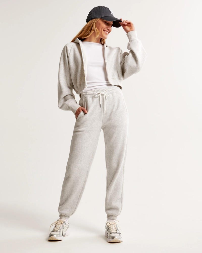 Essential Sunday Sweatpant