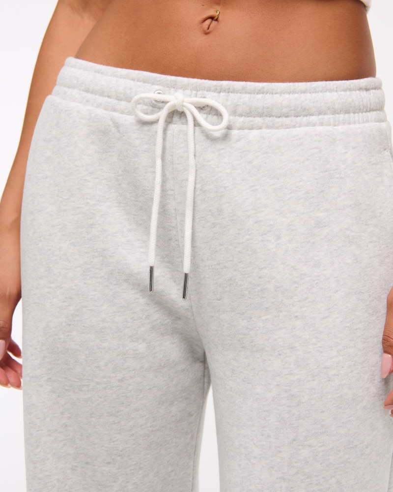 Essential Mid Rise Wide Leg Sweatpant