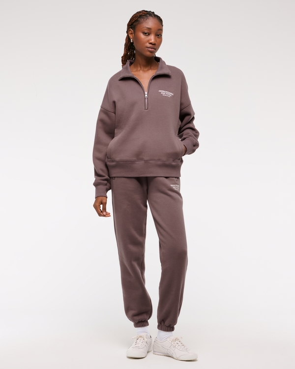 Essential Oversized Logo Sunday Jogger, Brown view 1