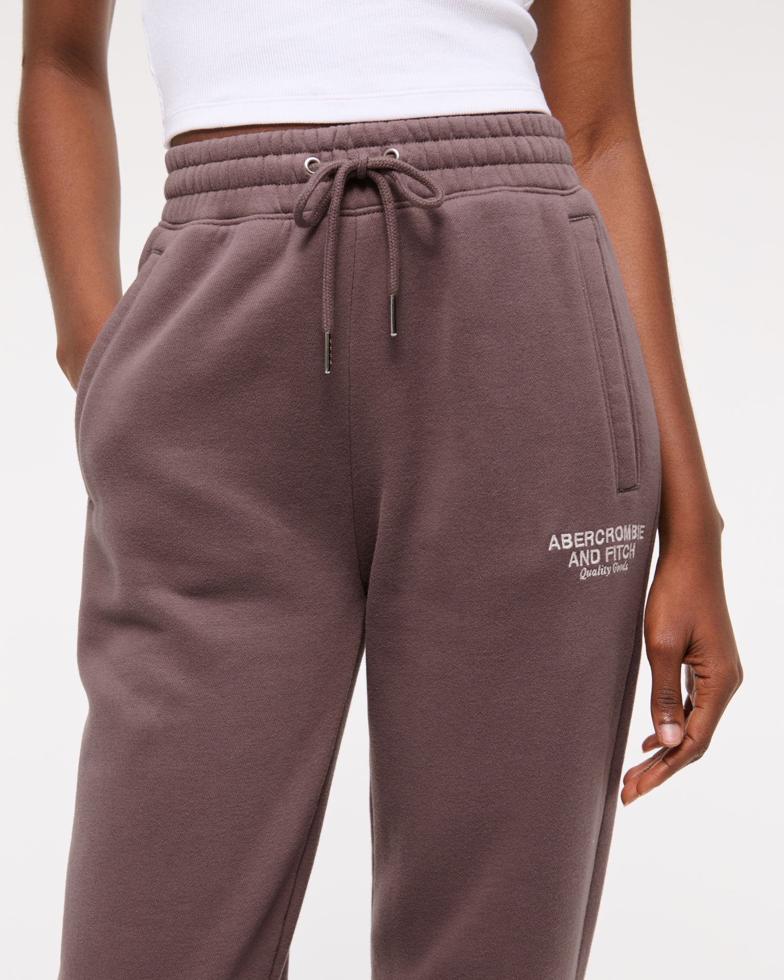 Oversized Logo Sunday Jogger