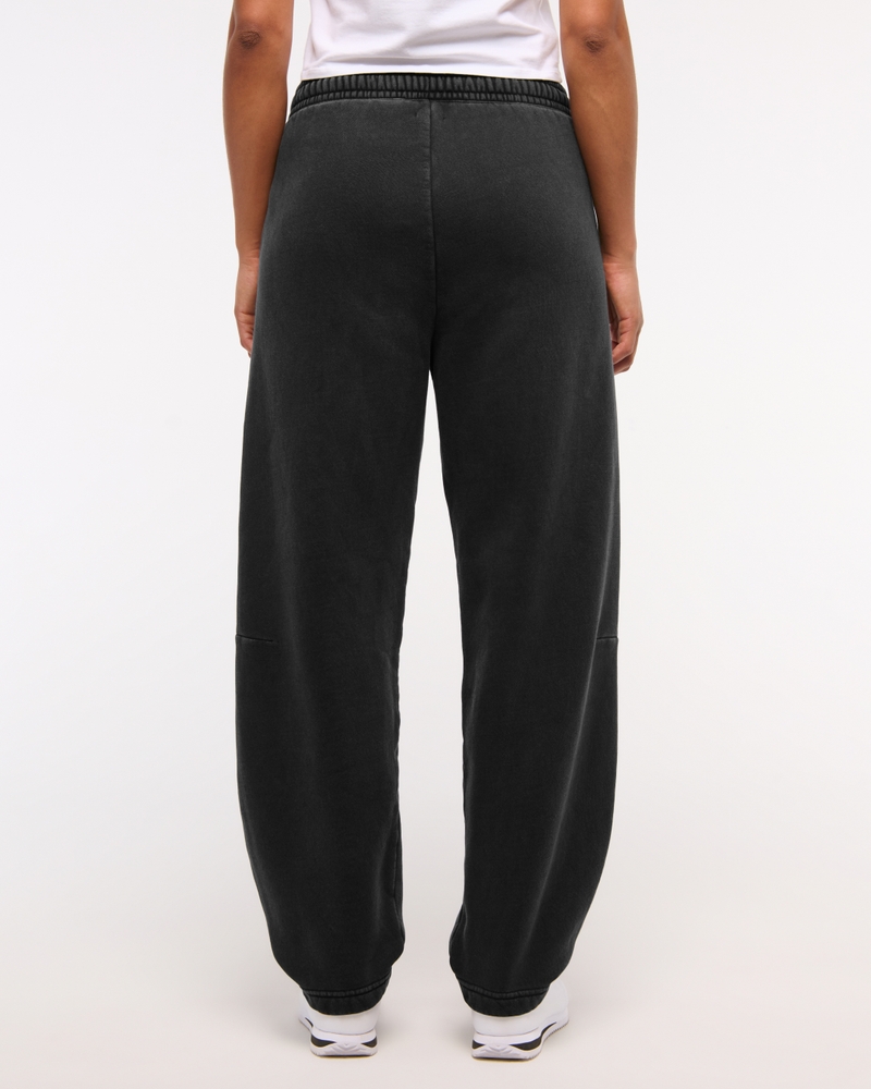 Essential Barrel Sunday Sweatpant