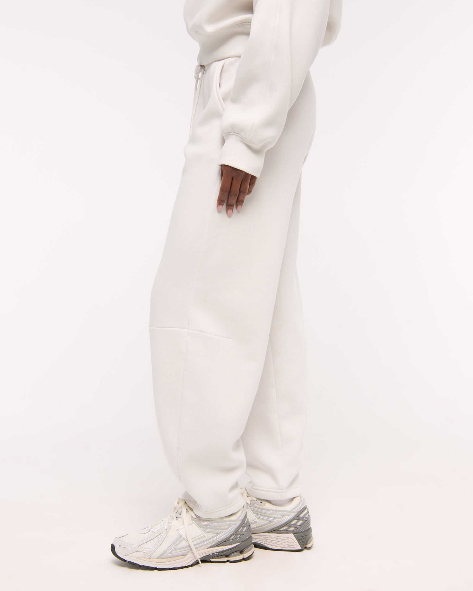 High Rise Barrel Sunday Sweatpant