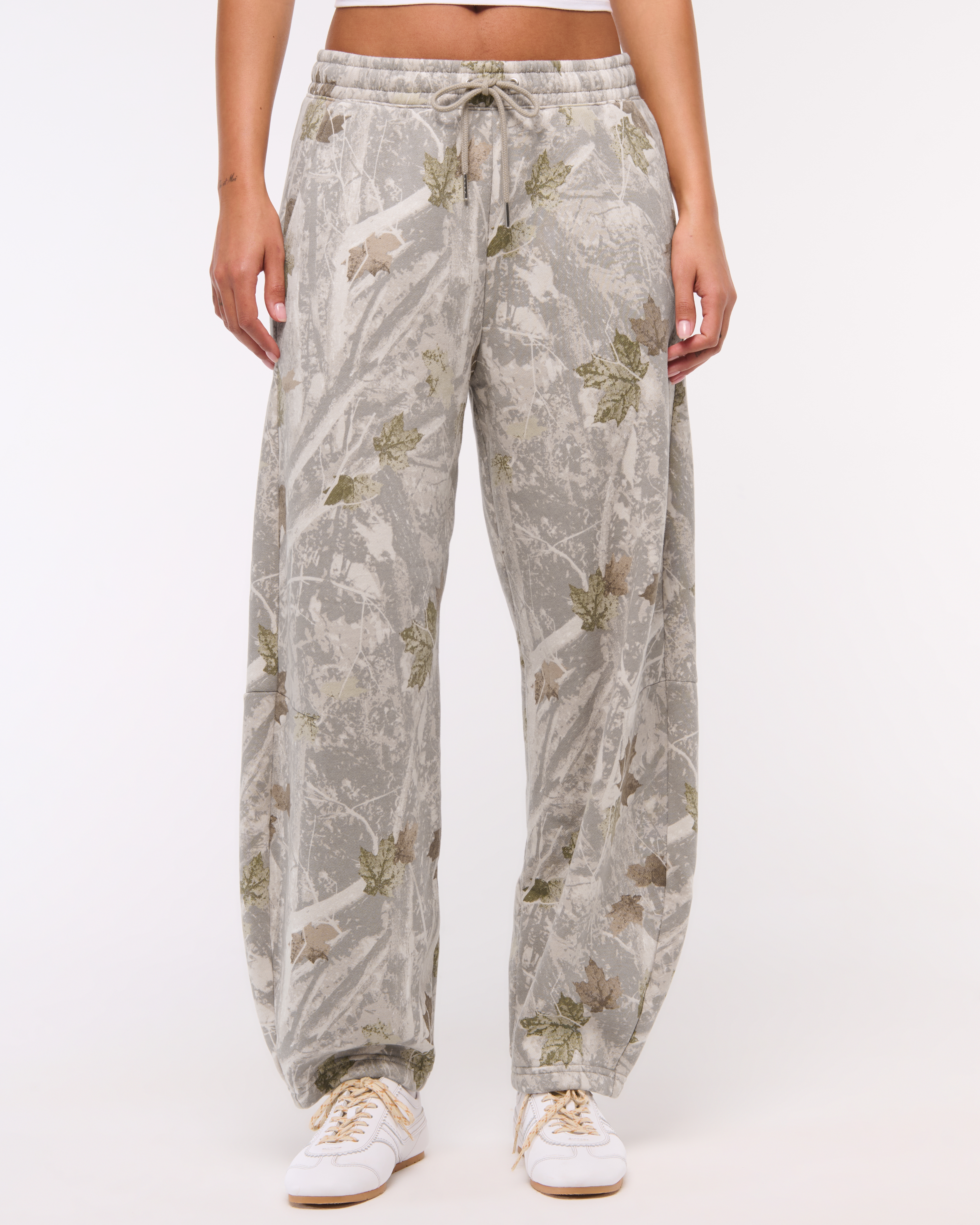 Abercrombie & Fitch Mid Rise Barrel Sunday Sweatpant In Multi