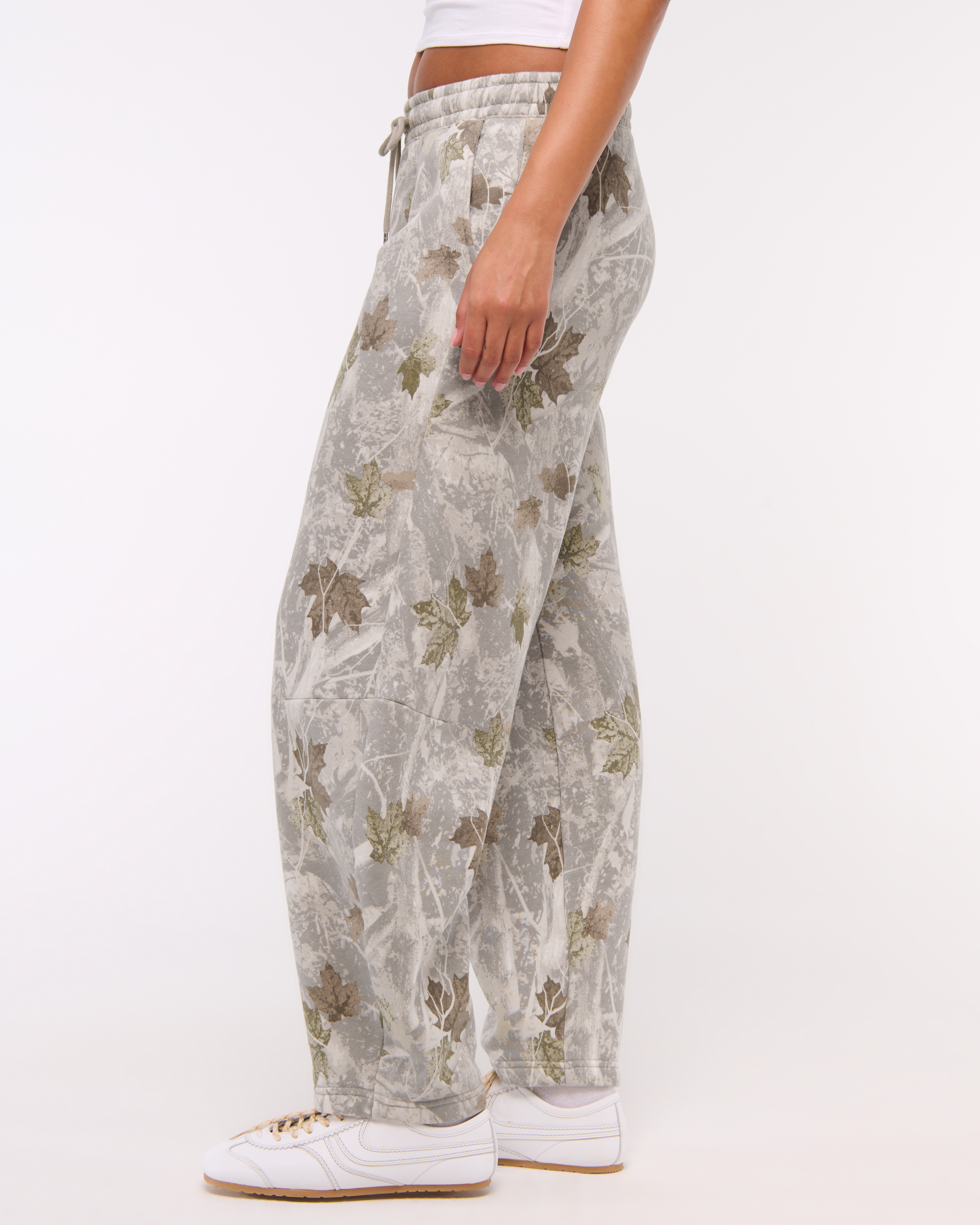 Abercrombie & Fitch Mid Rise Barrel Sunday Sweatpant In Multi