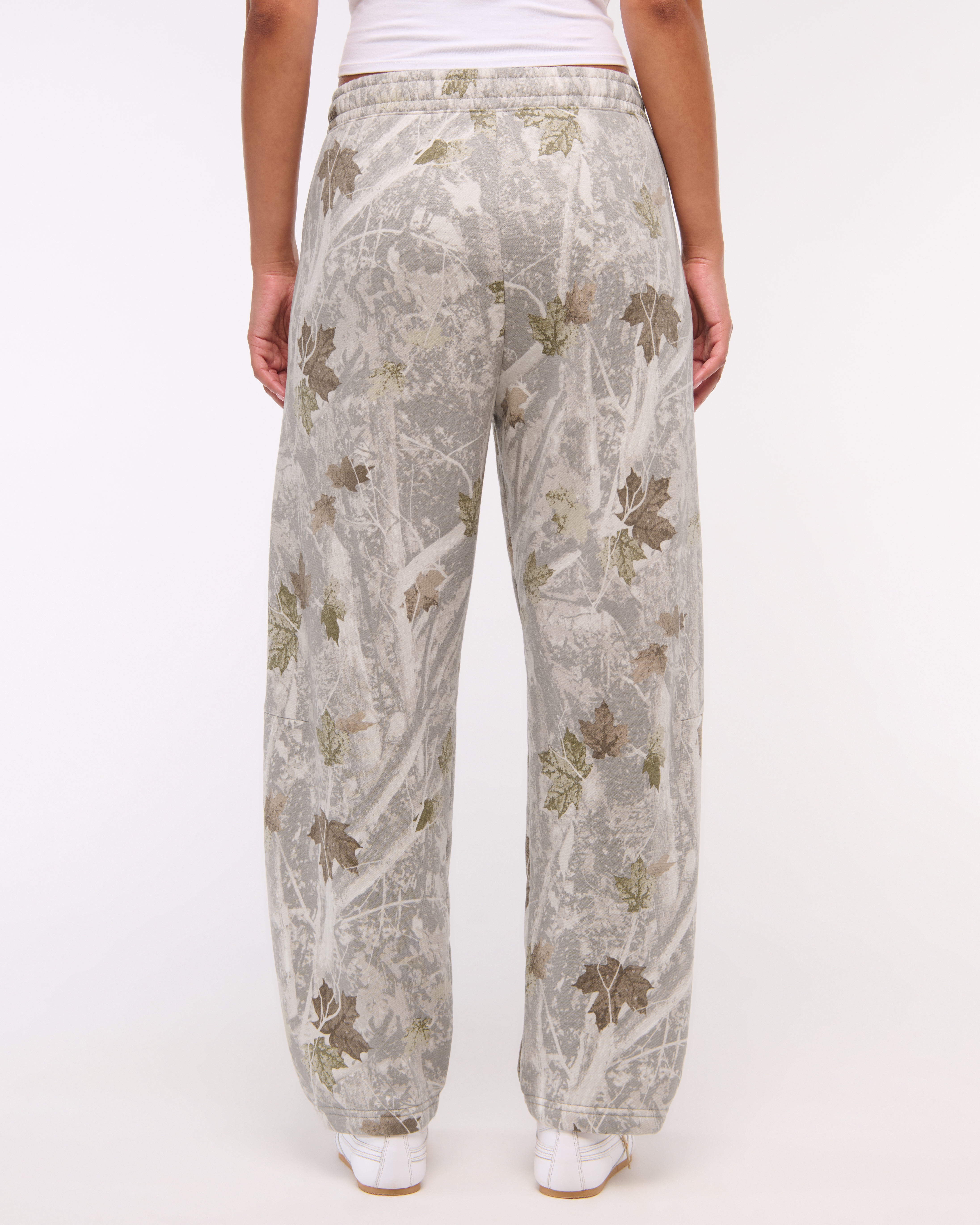 Abercrombie & Fitch Mid Rise Barrel Sunday Sweatpant In Multi